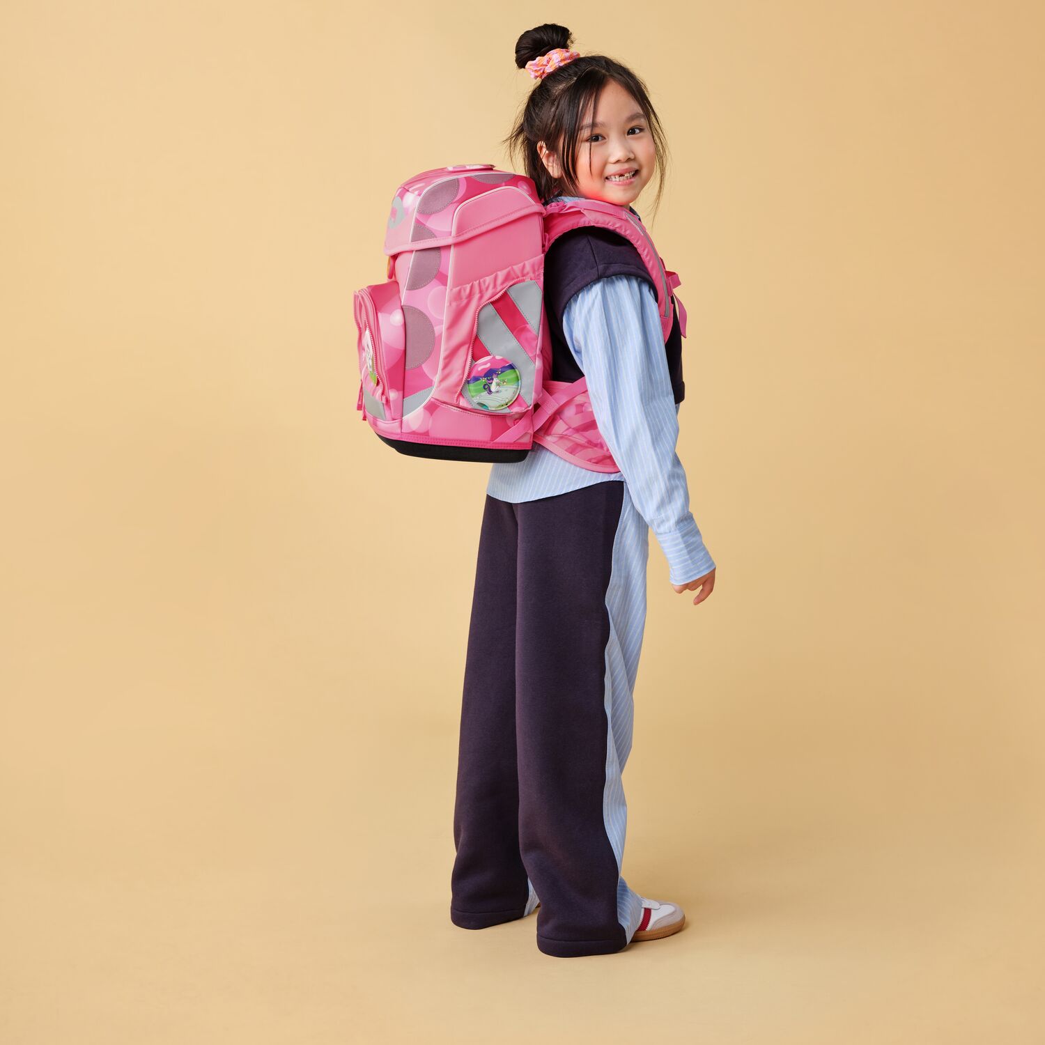 ergobag cubo NEO Edition 5-teiliges Schulrucksack-Set 2025 KuntBärbuntes Einhorn ergobag cubo NEO Edition 5-teiliges Schulrucksack-Set 2025 KuntBärbuntes Einhorn