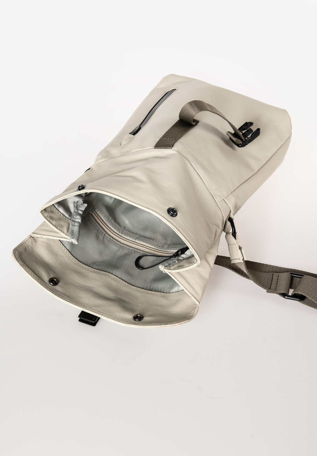 aunts & uncles Japan RE Kuji Rolltoptasche Dust