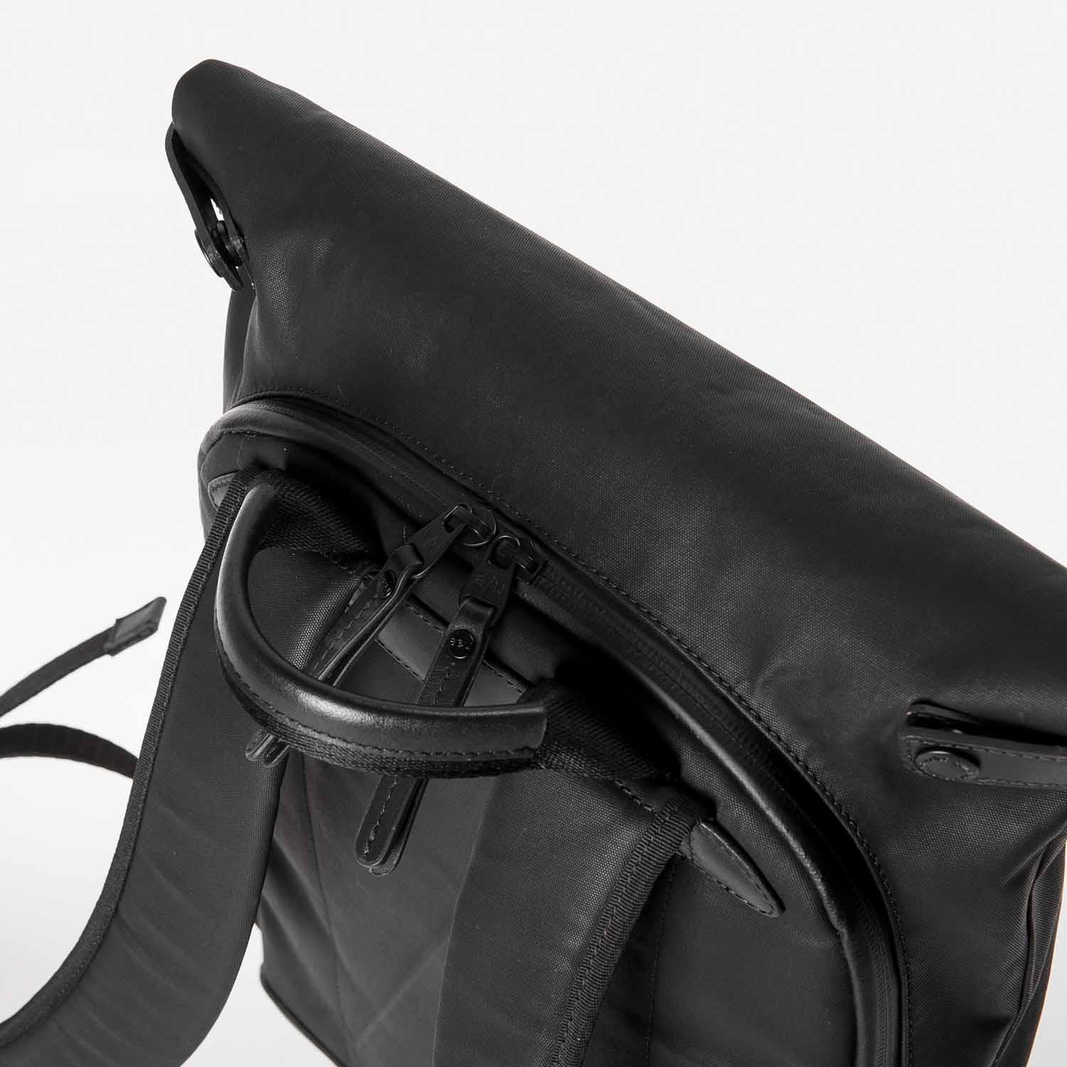 aunts & uncles Japan Wakayama Rolltop Rucksack mit 13" Notebookfach black