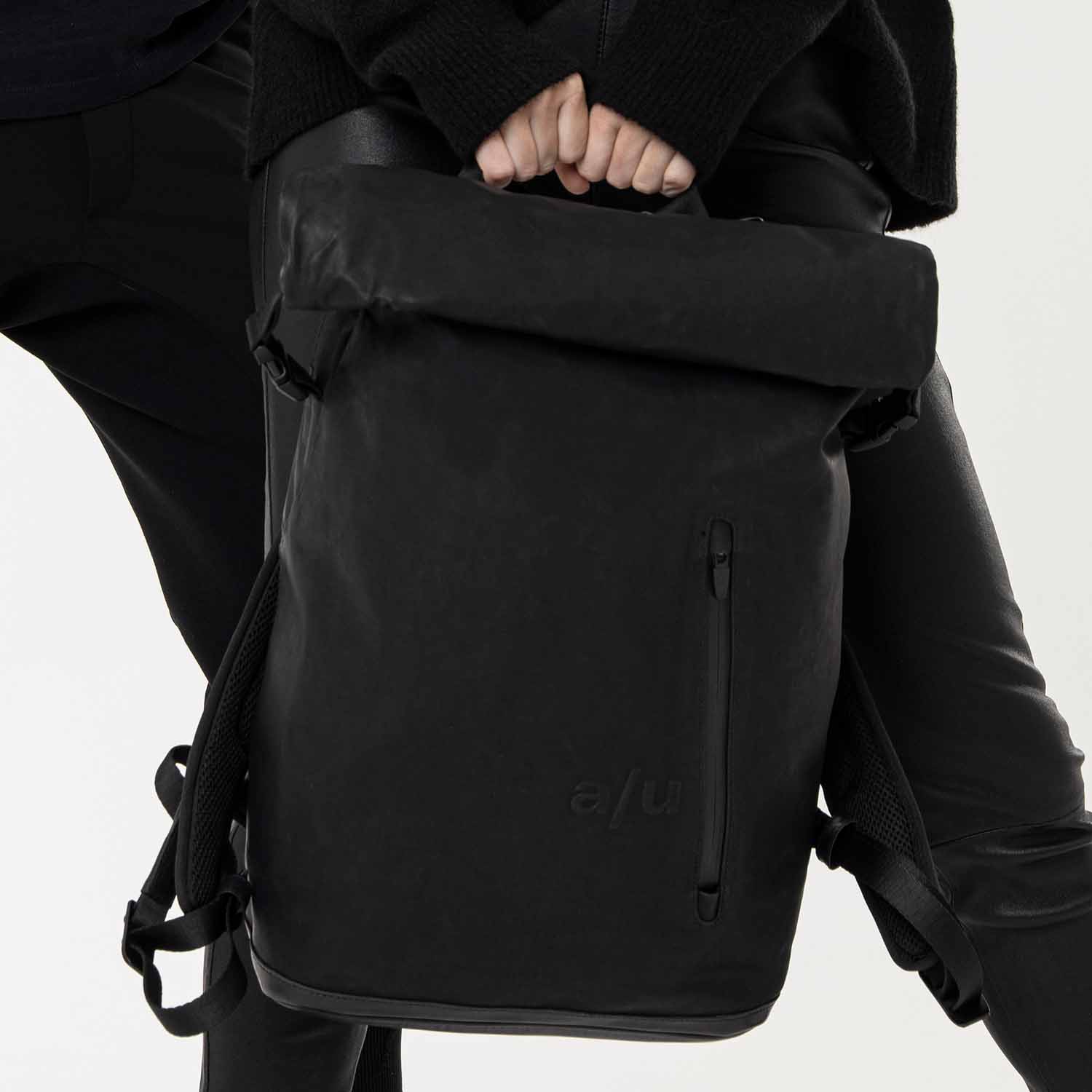 aunts & uncles Japan Fukui Rolltop Rucksack mit 15" Notebookfach black aunts & uncles Japan Fukui Rolltop Rucksack mit 15" Notebookfach black