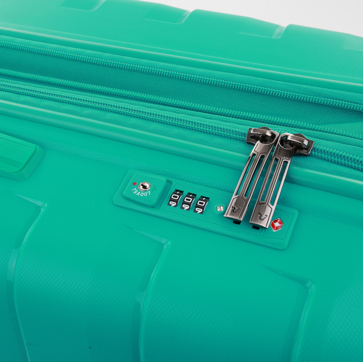 Roncato Skyline Mittelgrosser Koffer, erweiterbar 70cm Menta