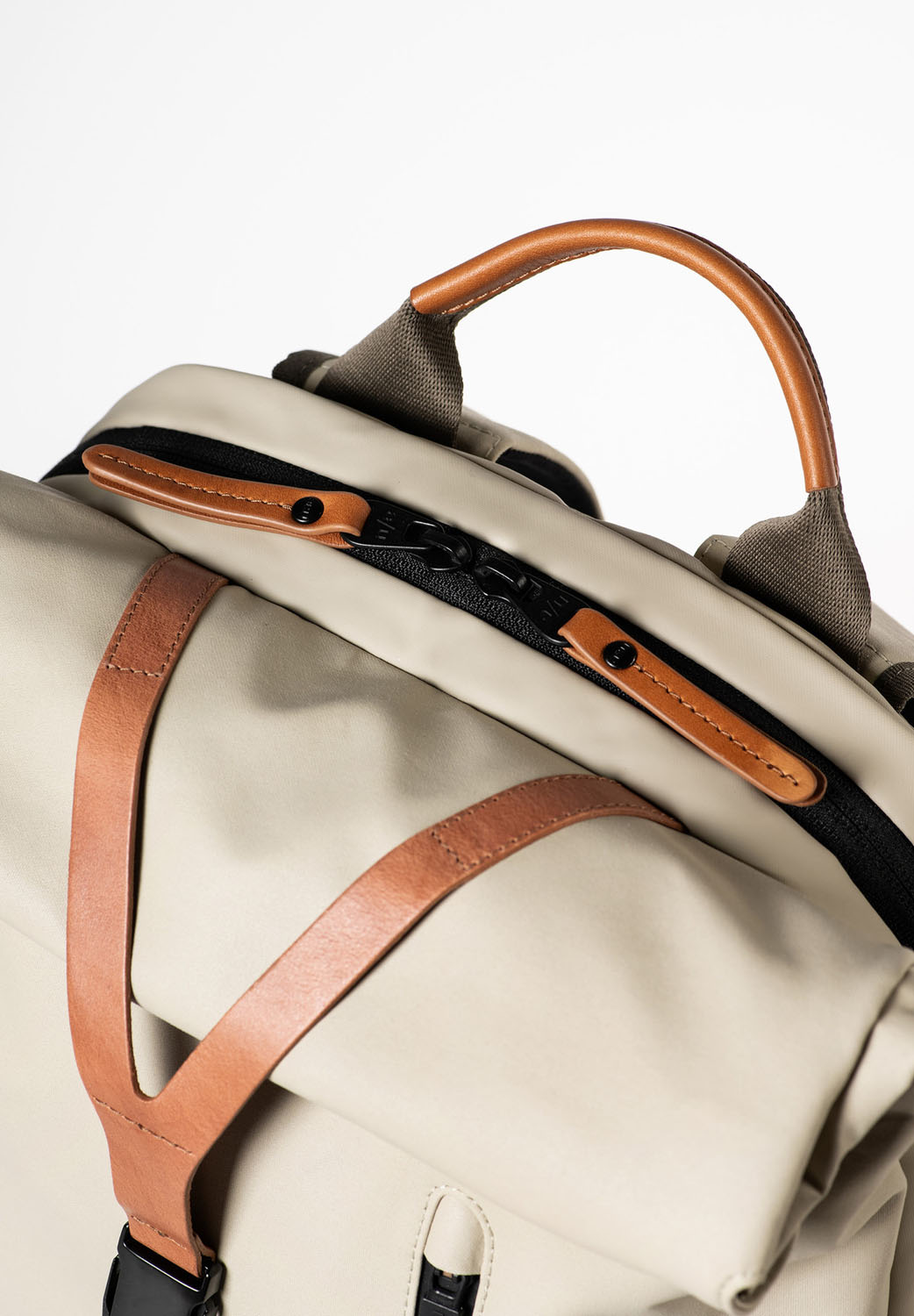 aunts & uncles Japan RE Yabe Rolltop-Rucksack mit 13" Notebookfach Dust aunts & uncles Japan RE Yabe Rolltop-Rucksack mit 13" Notebookfach Dust