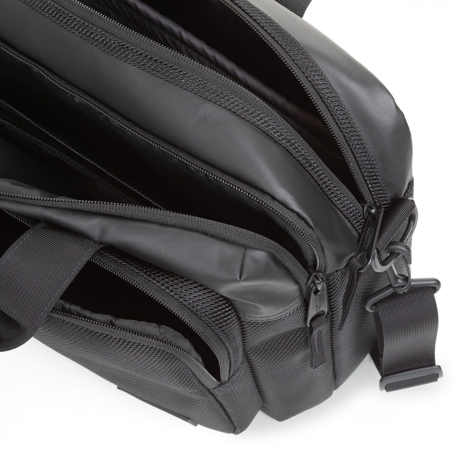 Eastpak SHELDAN Schultertasche Cnnct Coat (schwarz)