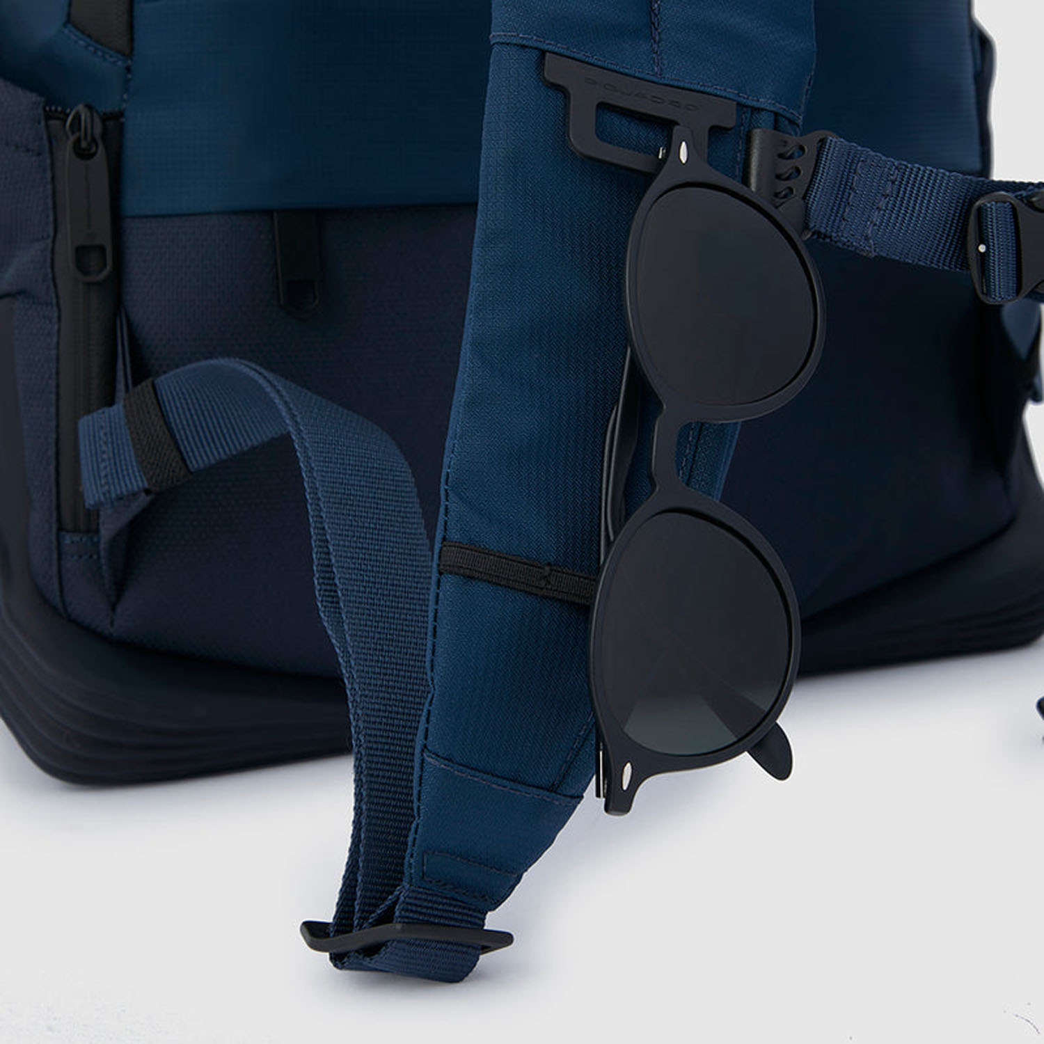 Piquadro Corner 2.0 Laptop-Rucksack 14" mit iPad®Pro 12,9"-fach Blau