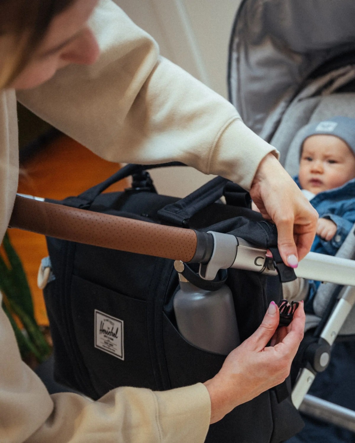 Herschel Strand Duffle Wickeltasche 24L Ash Rose Herschel Strand Duffle Wickeltasche 24L Ash Rose