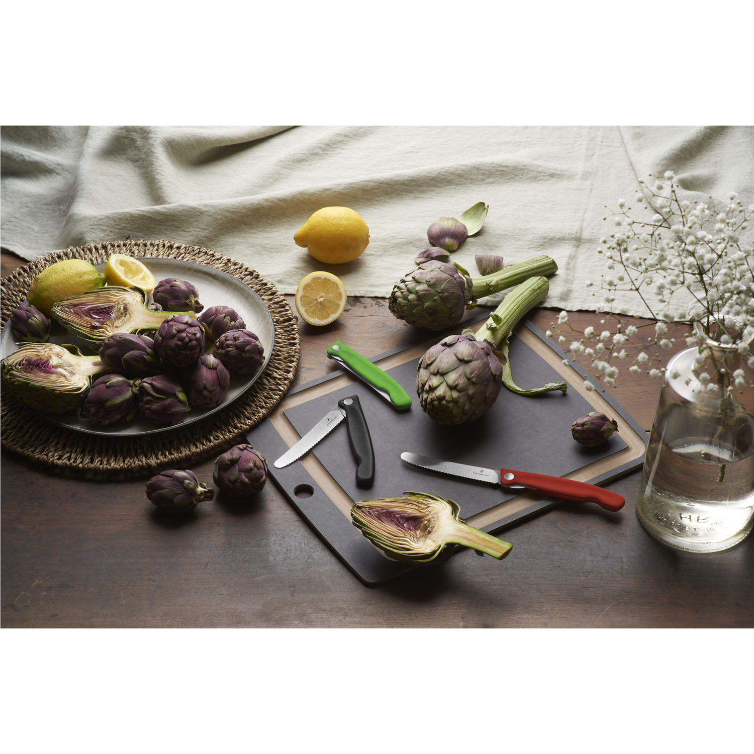 Victorinox Swiss Classic Swiss Classic faltbares Gemüsemesser rot Victorinox Swiss Classic Swiss Classic faltbares Gemüsemesser rot