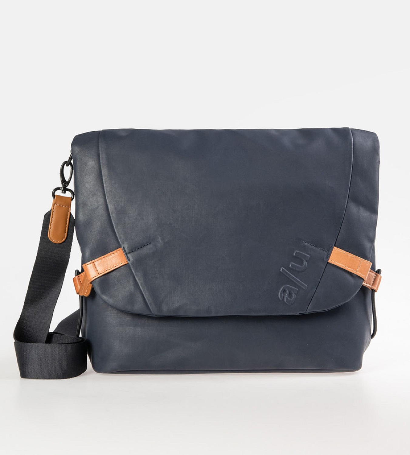 aunts & uncles Japan Matsumoto Messenger Bag night blue