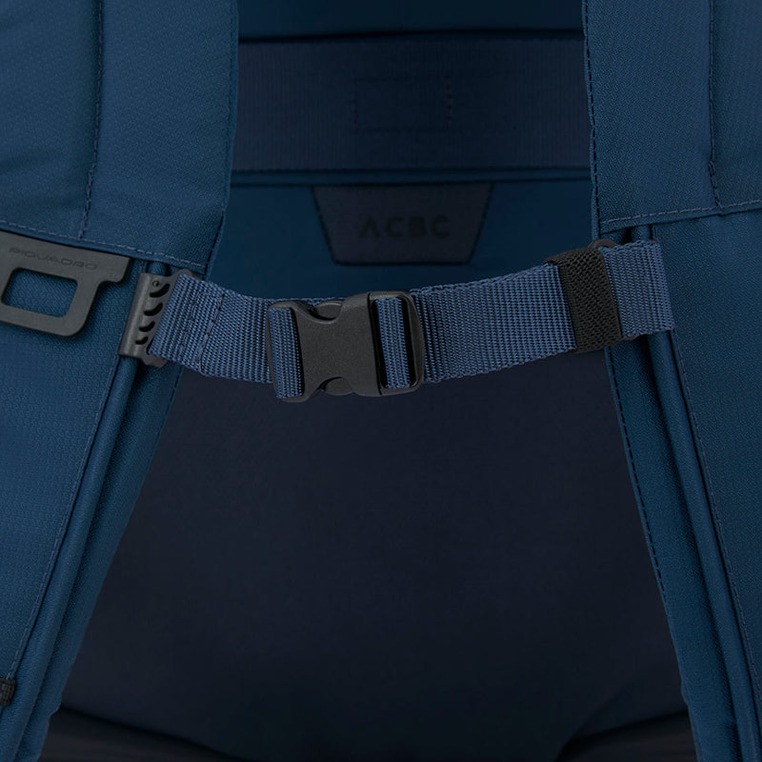 Piquadro Corner 2.0 Laptop-Rucksack 14" mit iPad®Pro 12,9"-fach Blau Piquadro Corner 2.0 Laptop-Rucksack 14" mit iPad®Pro 12,9"-fach Blau