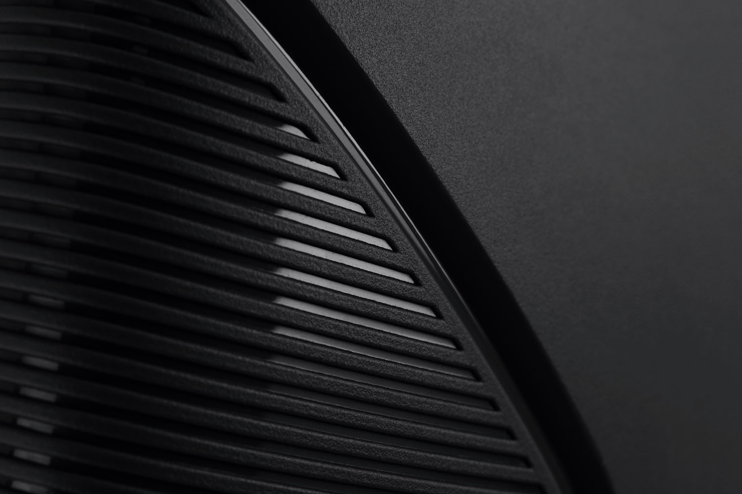 IMPACKT IP1 Koffer M, 4-Rollen Lava black IMPACKT IP1 Koffer M, 4-Rollen Lava black