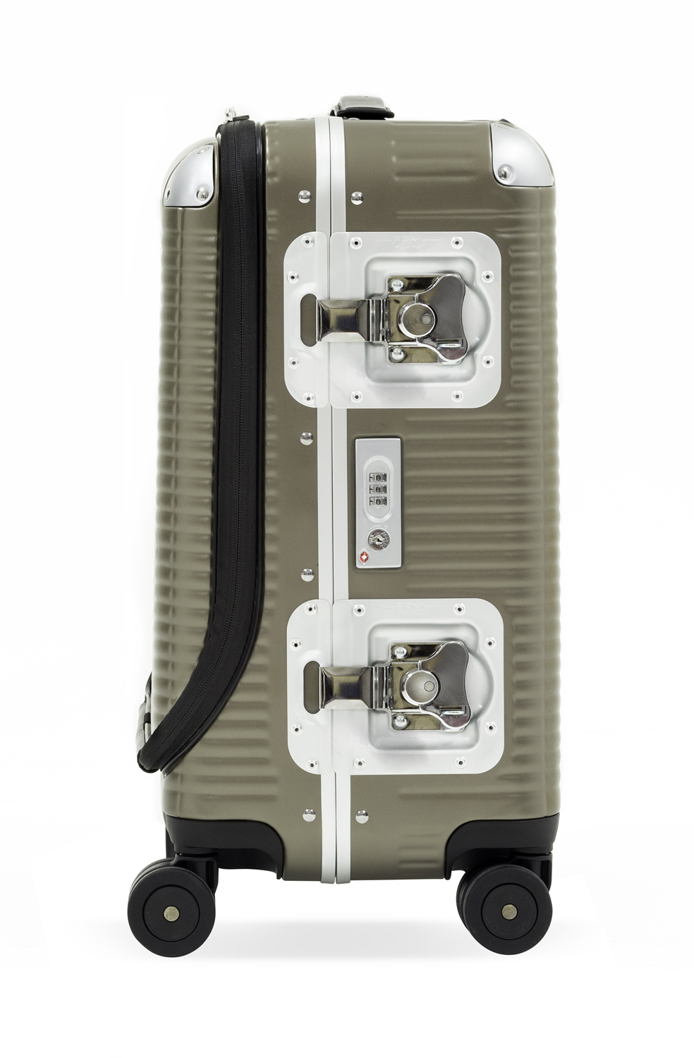 FPM Bank Light Spinner 53 front pocket Matt Almond