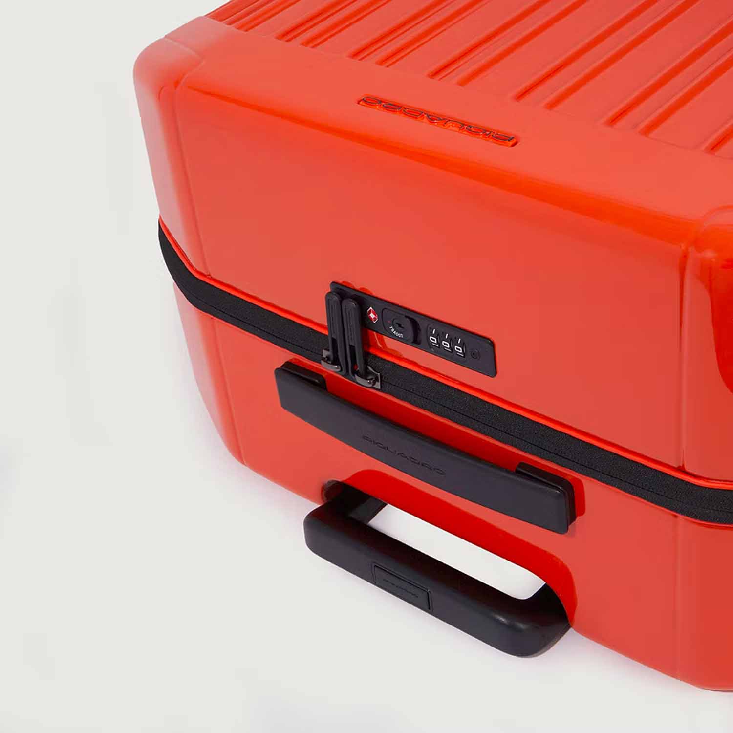 Piquadro PQ-Light 4-Rollen Trolley Koffer 69cm; glänzend Orange