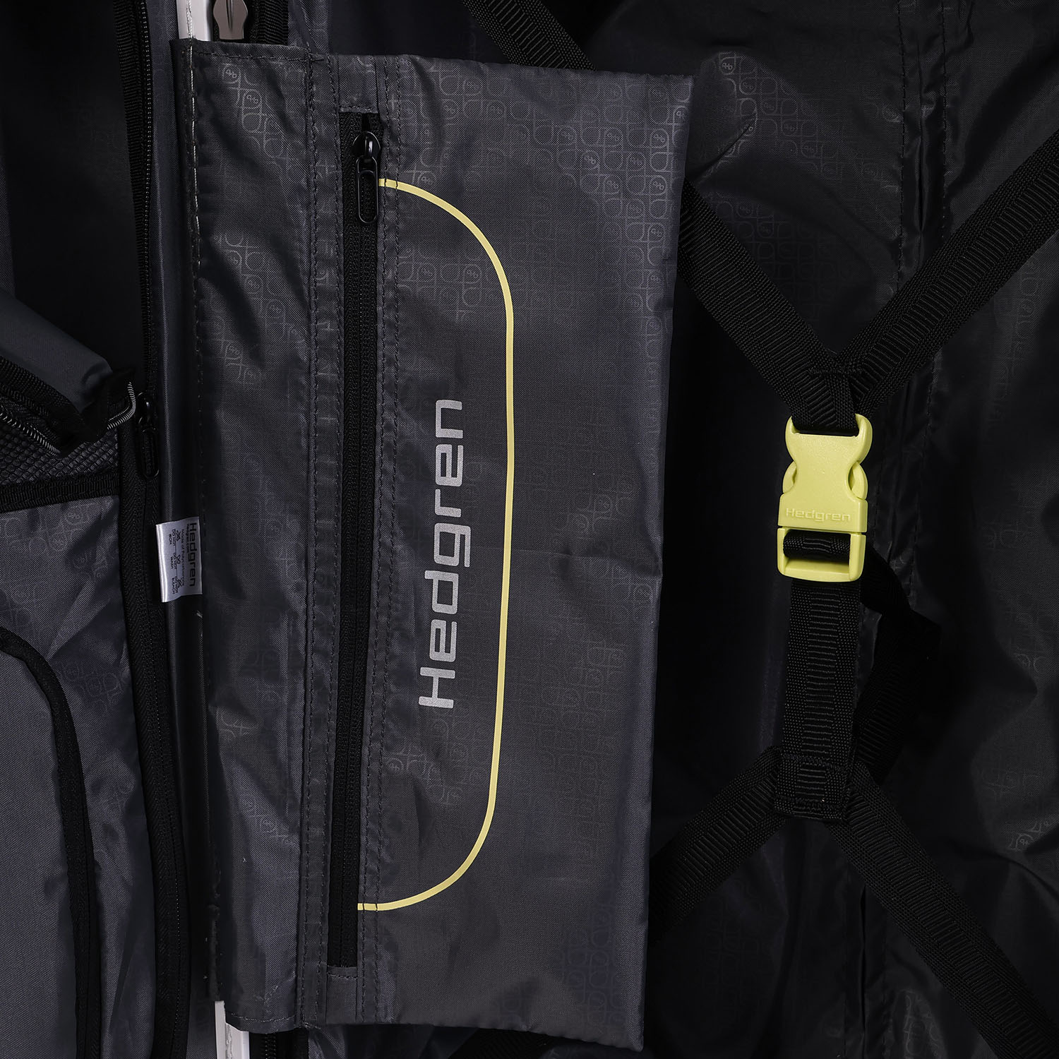 Hedgren Comby GRIP M EXP 65cm Spinner Vaporous Grey Hedgren Comby GRIP M EXP 65cm Spinner Vaporous Grey