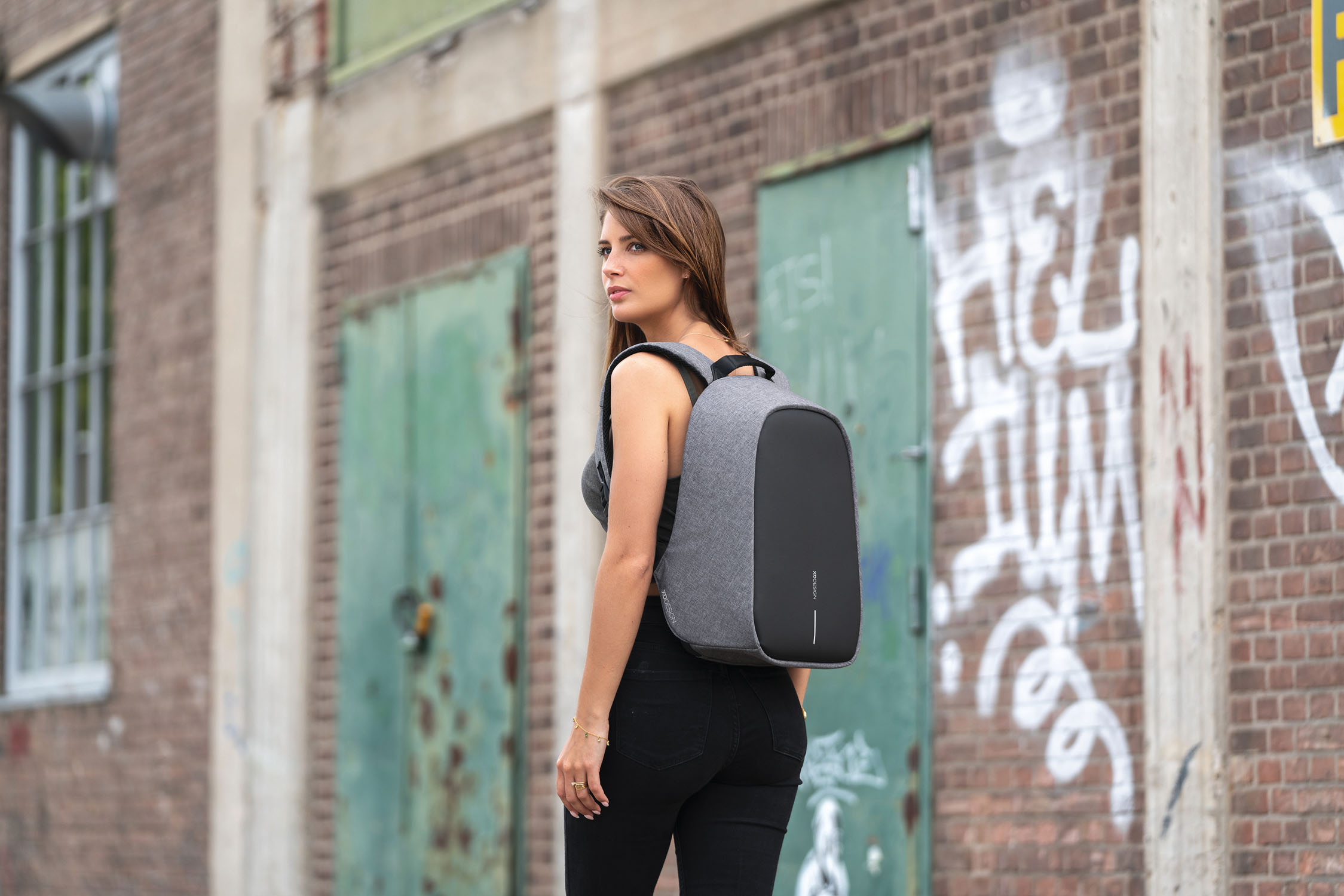 XD Design Bobby Hero Small Anti-Diebstahl-Rucksack Grau