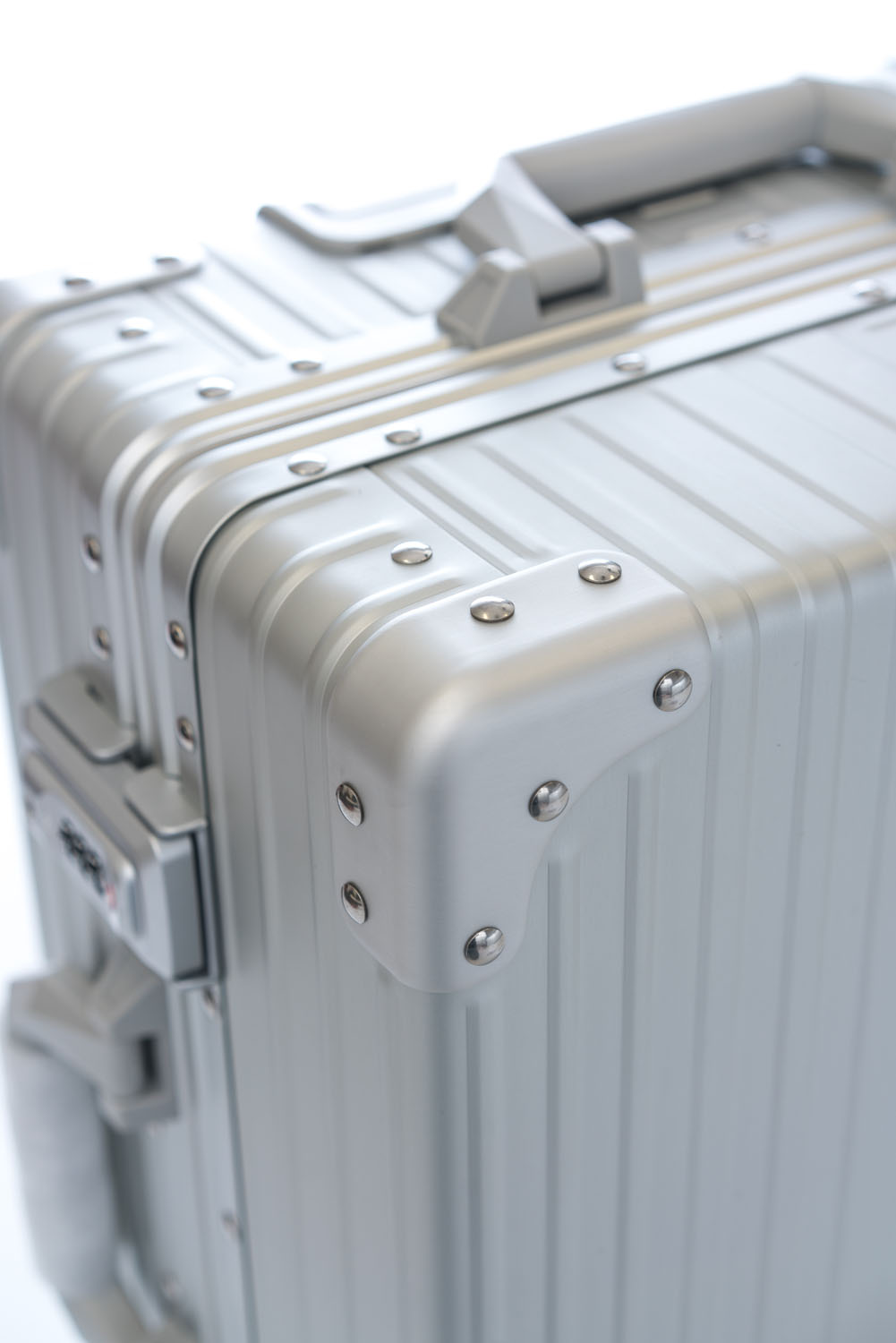 Aleon Traveler Macro Plus 32"