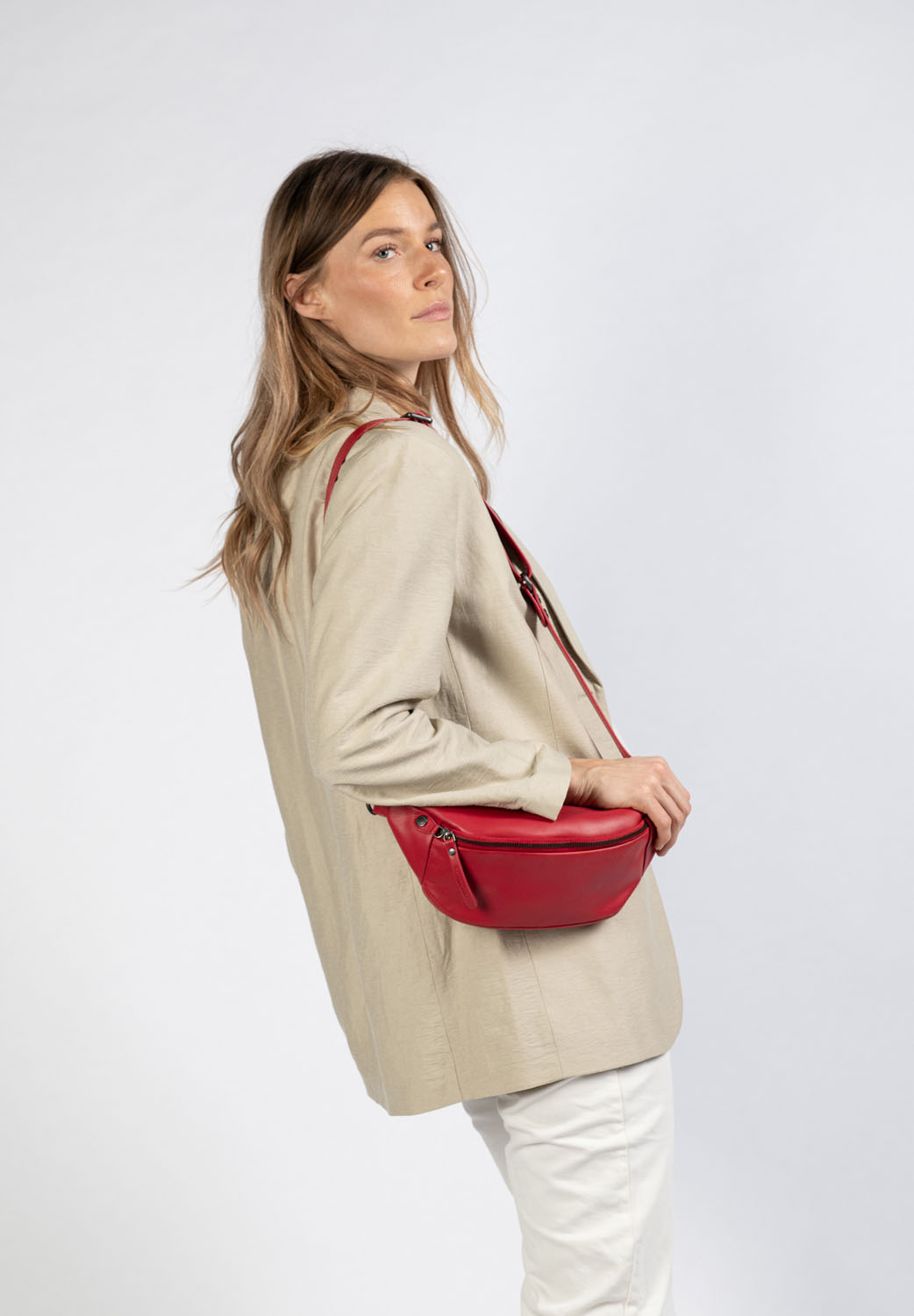 aunts & uncles Jamie´s Orchard Bilberry Bauchtasche crimson red