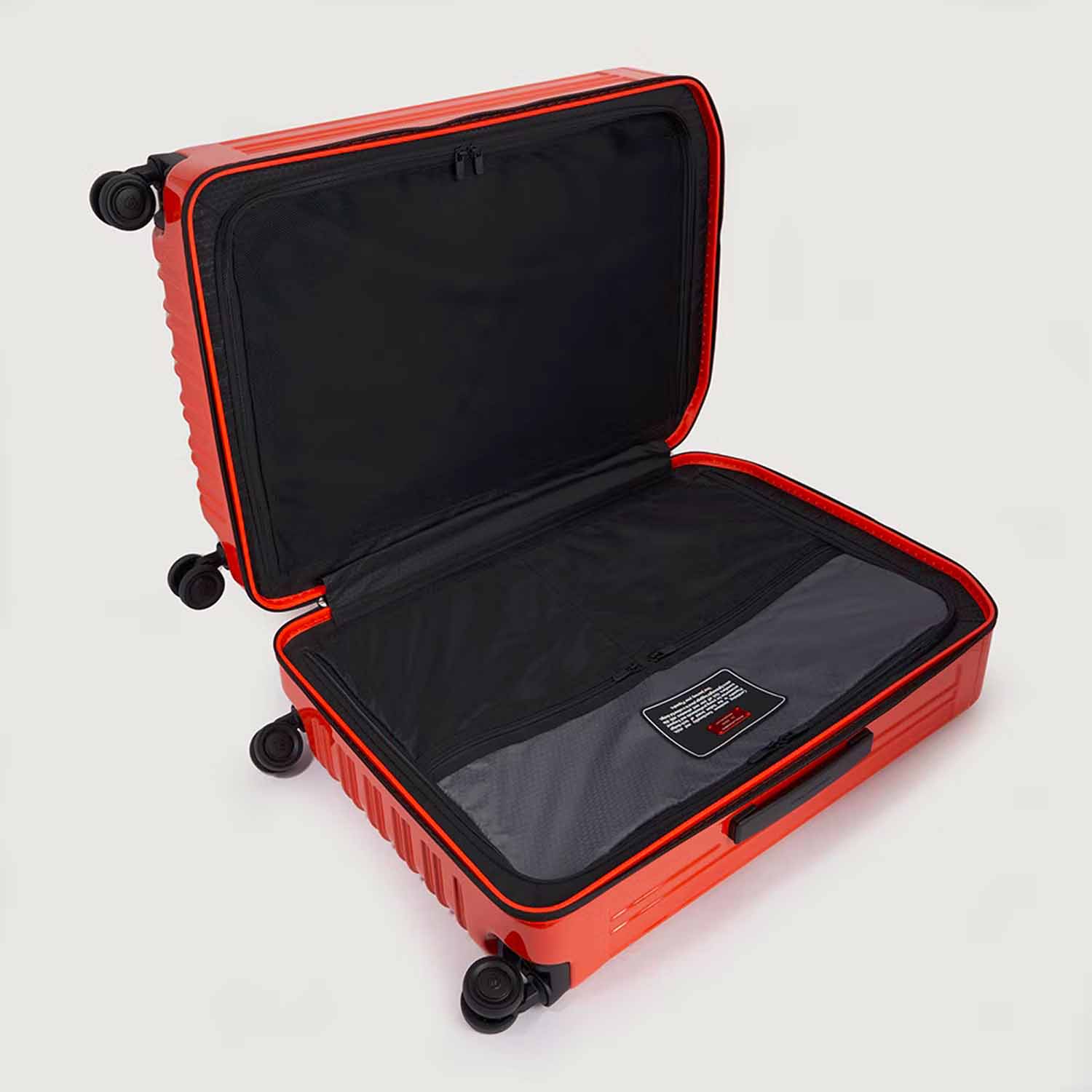 Piquadro PQ-Light 4-Rollen Trolley Koffer 69cm; glänzend Orange Piquadro PQ-Light 4-Rollen Trolley Koffer 69cm; glänzend Orange