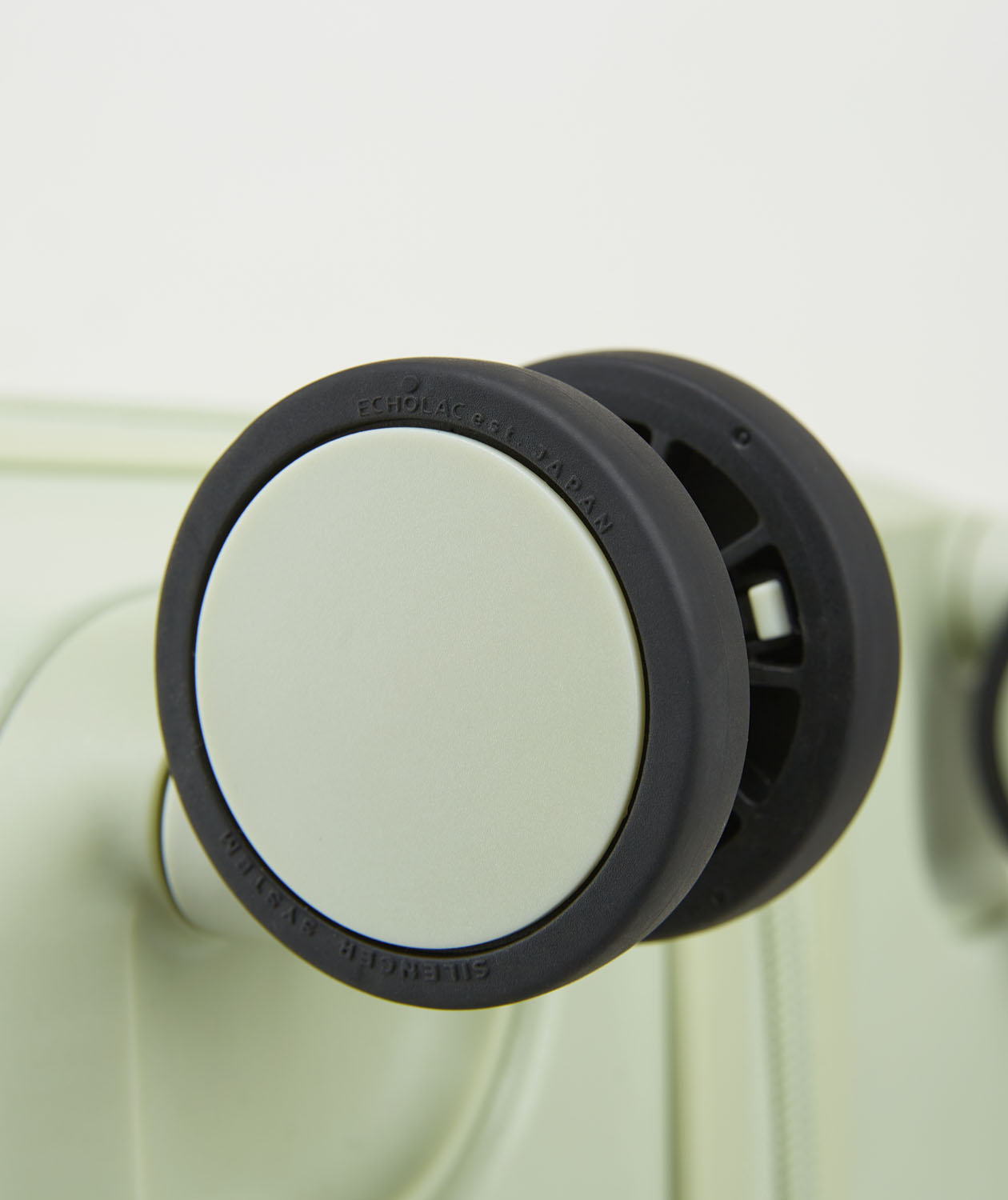 ECHOLAC Panda Koffer S 4-Rollen Ivory White ECHOLAC Panda Koffer S 4-Rollen Ivory White