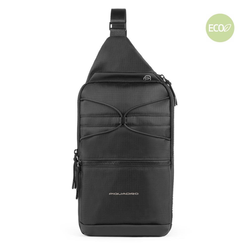 Piquadro Otello Querträgertasche aus recyceltem Stoff Schwarz Piquadro Otello Querträgertasche aus recyceltem Stoff Schwarz