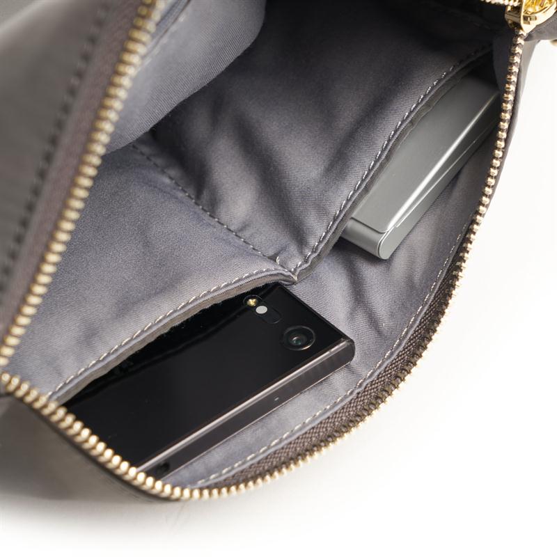 Hedgren Prisma Reflect Mini Hobo Black Hedgren Prisma Reflect Mini Hobo Black