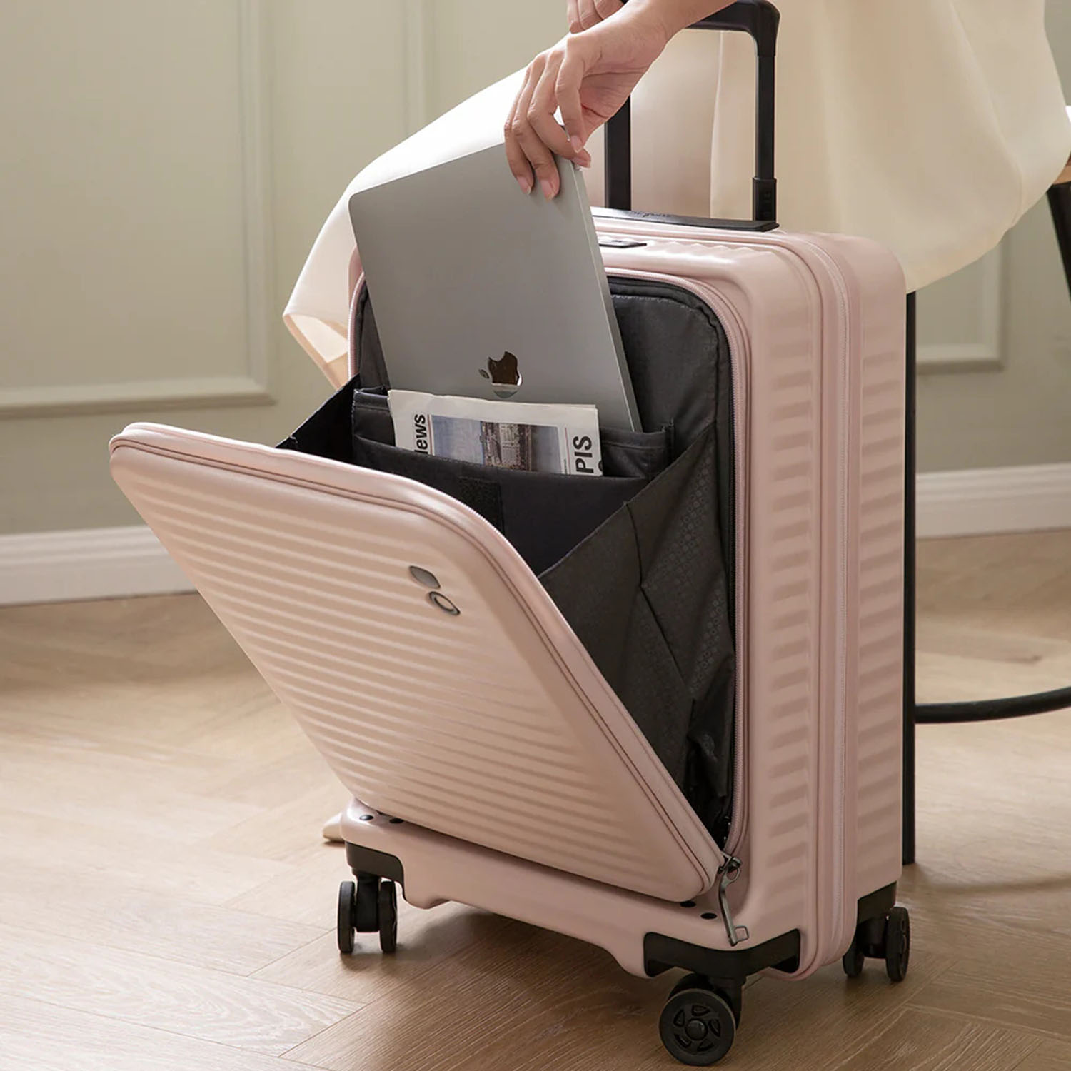 ECHOLAC Celestra FA Cabin Trolley mit Vortasche ECHOLAC Celestra FA Cabin Trolley mit Vortasche