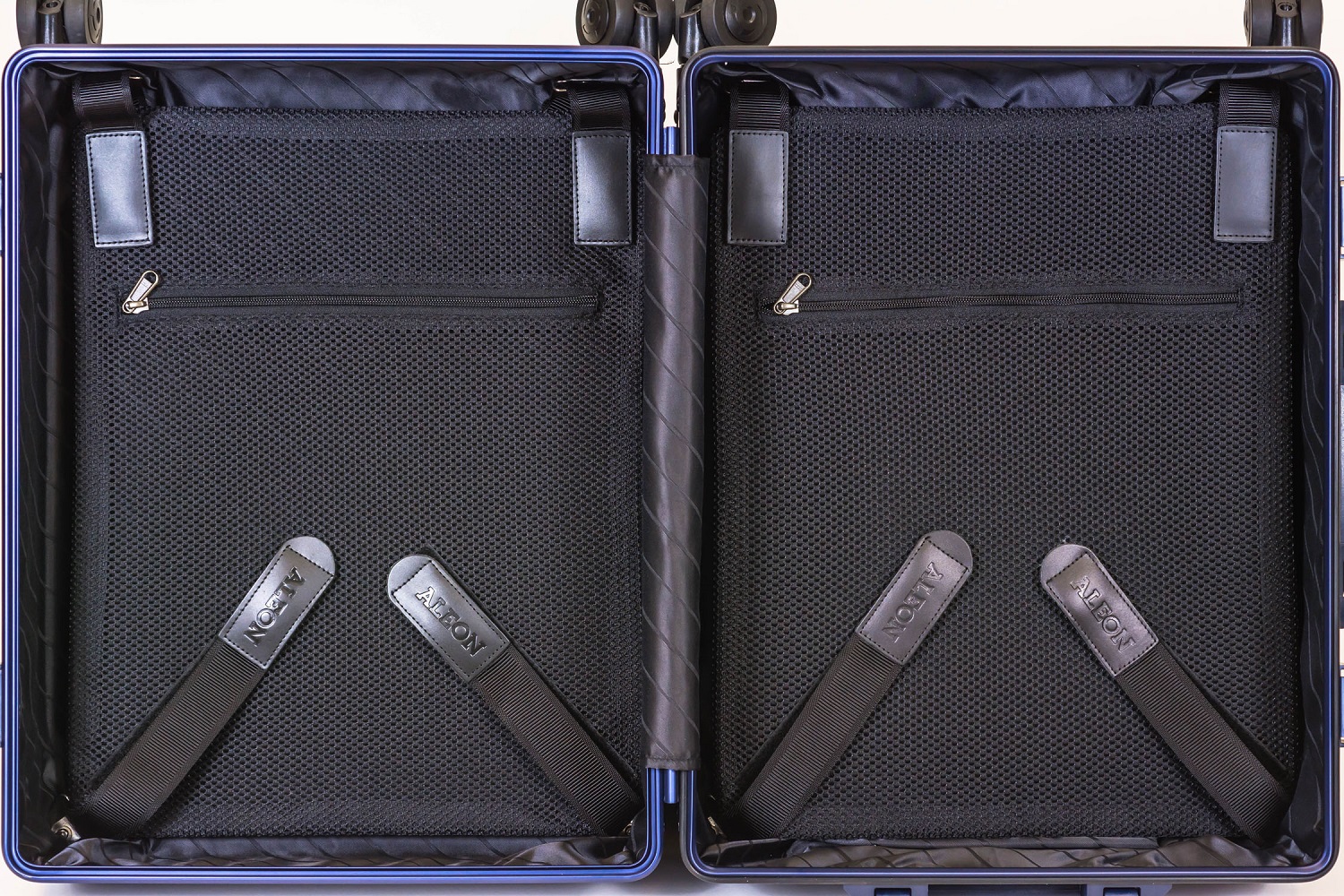 Aleon Traveler Macro Plus 32" Aleon Traveler Macro Plus 32"