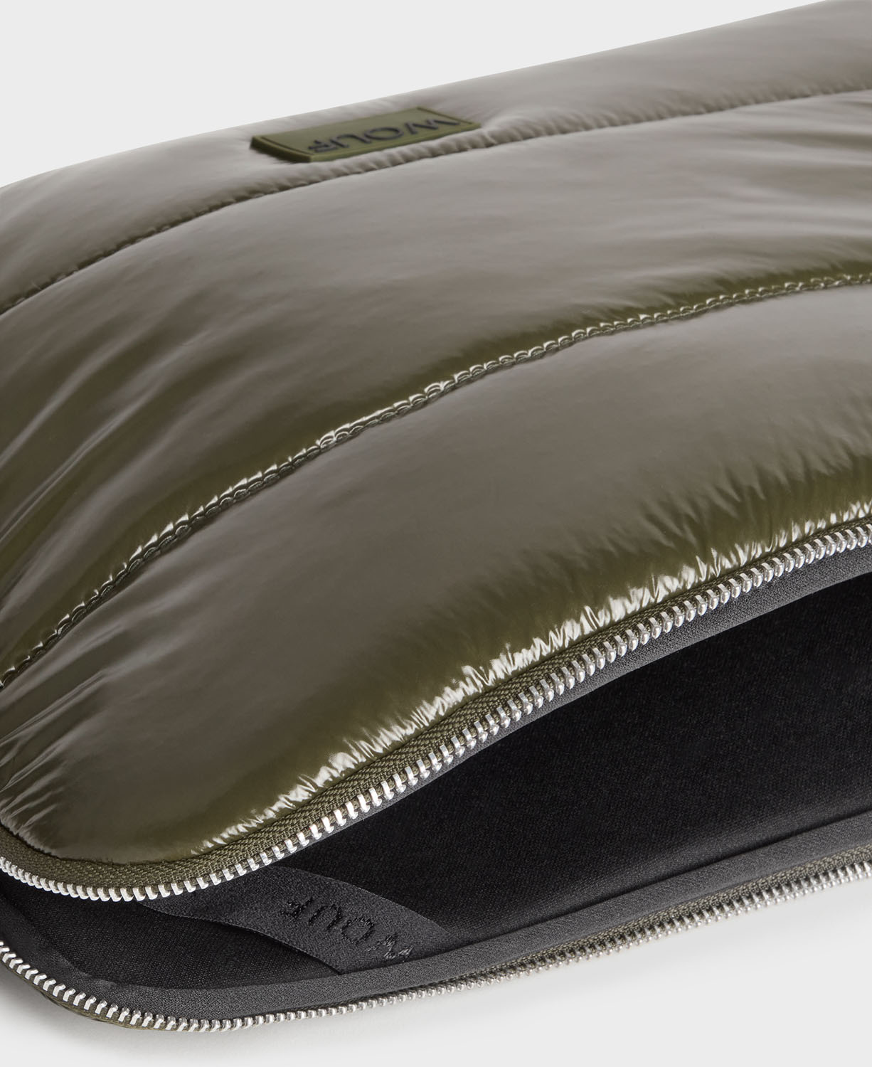 Wouf Quilted Collection Laptop Sleeve 13" & 14" Cypress Glossy