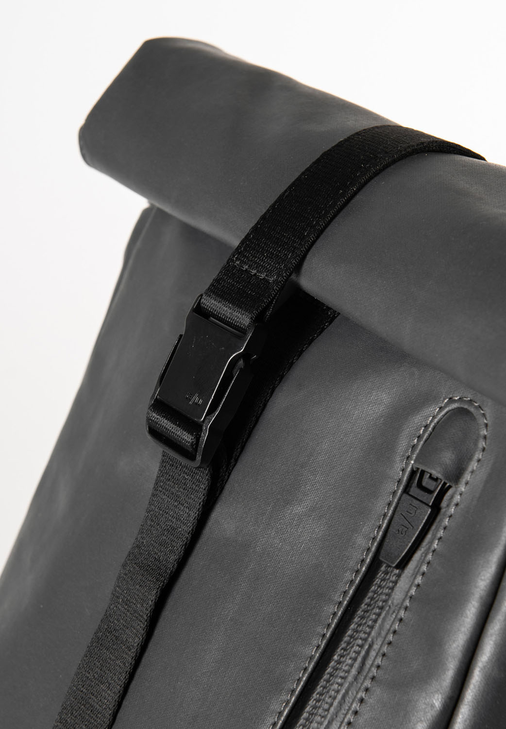 aunts & uncles Japan RE Kuji Rolltoptasche volcanic ash aunts & uncles Japan RE Kuji Rolltoptasche volcanic ash