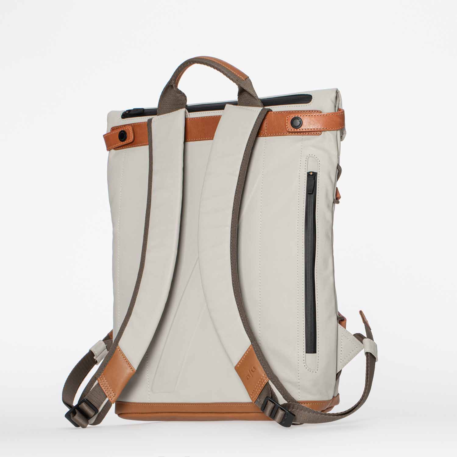 aunts & uncles Japan Yokohama Rolltop Rucksack mit 13" Notebookfach dust aunts & uncles Japan Yokohama Rolltop Rucksack mit 13" Notebookfach dust