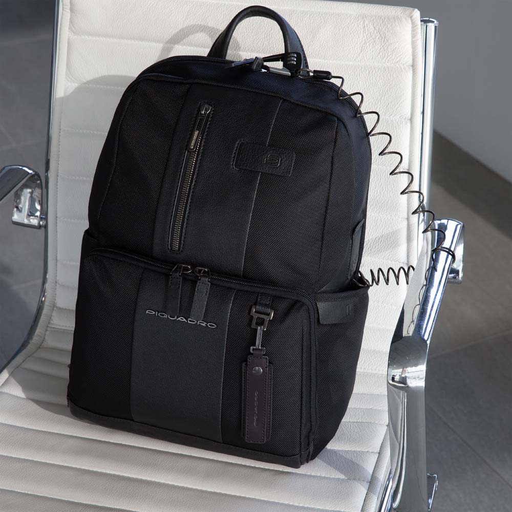 Piquadro Brief 2 Laptoprucksack aus rezykliertem Stoff, BagMotic Schwarz Piquadro Brief 2 Laptoprucksack aus rezykliertem Stoff, BagMotic Schwarz