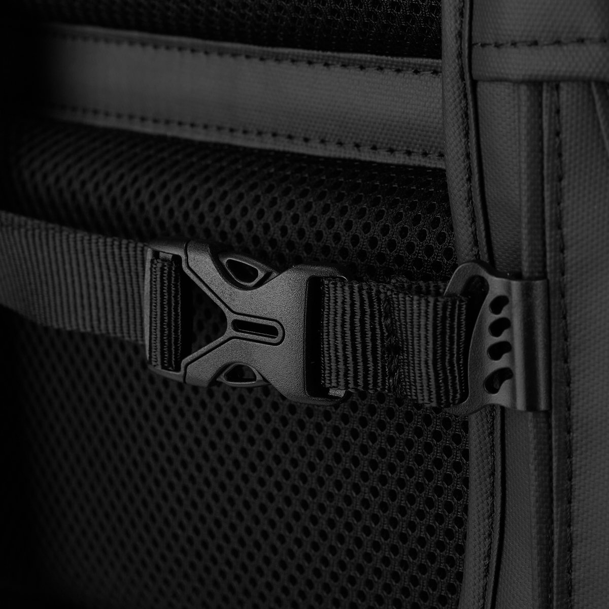 Hedgren Commute TURTLE Backpack/Duffle 15,6" Black Hedgren Commute TURTLE Backpack/Duffle 15,6" Black