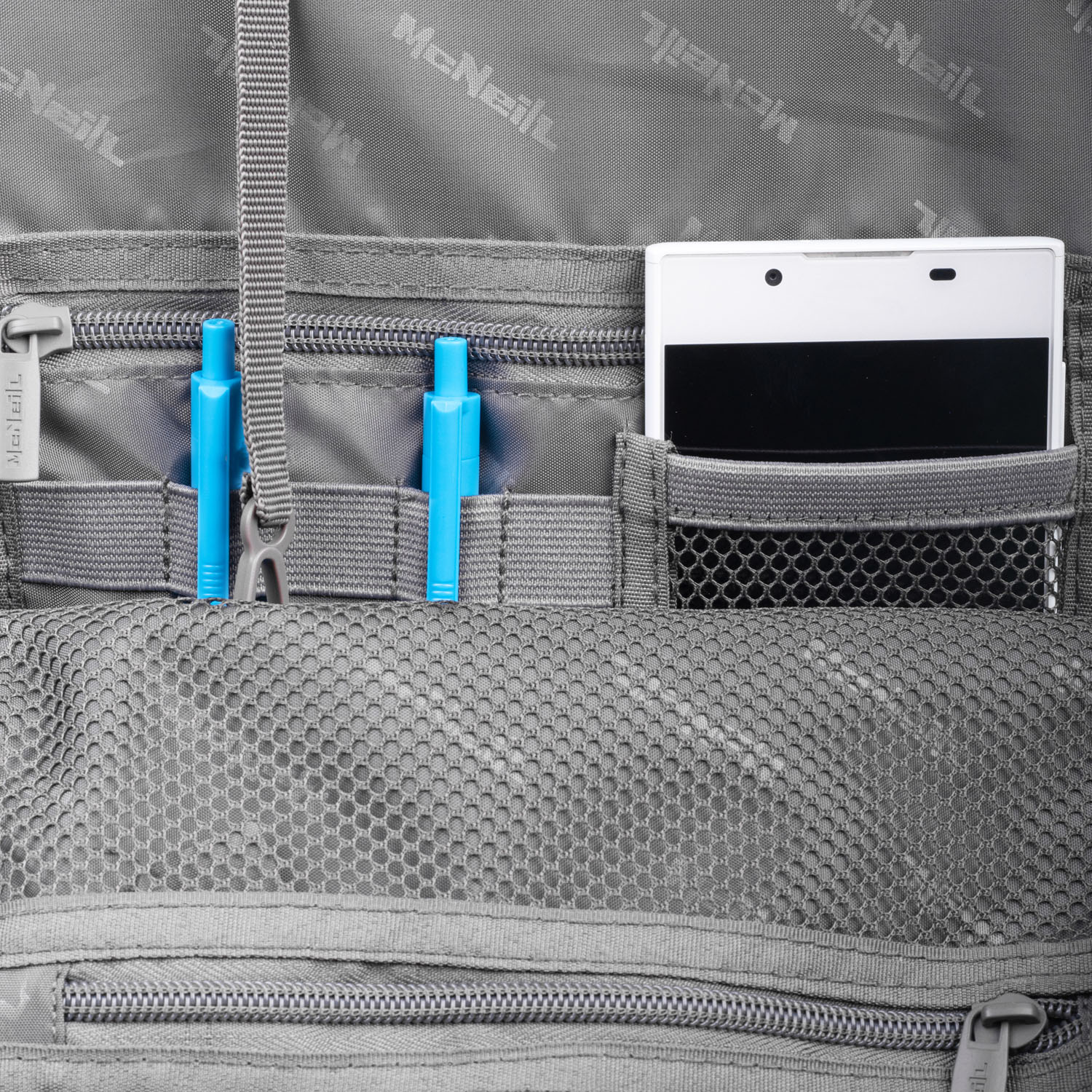 McNeill MILO Schulrucksack -Kollektion 2025- grau McNeill MILO Schulrucksack -Kollektion 2025- grau