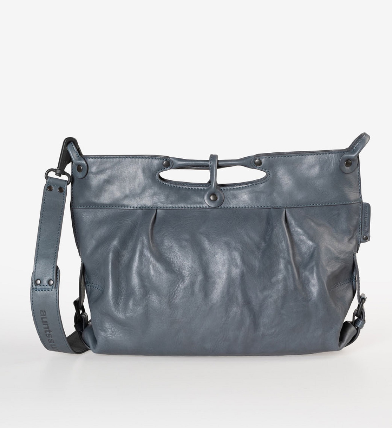 aunts & uncles Grandma's Luxury Club Mrs. Muffin Umhängetasche wind