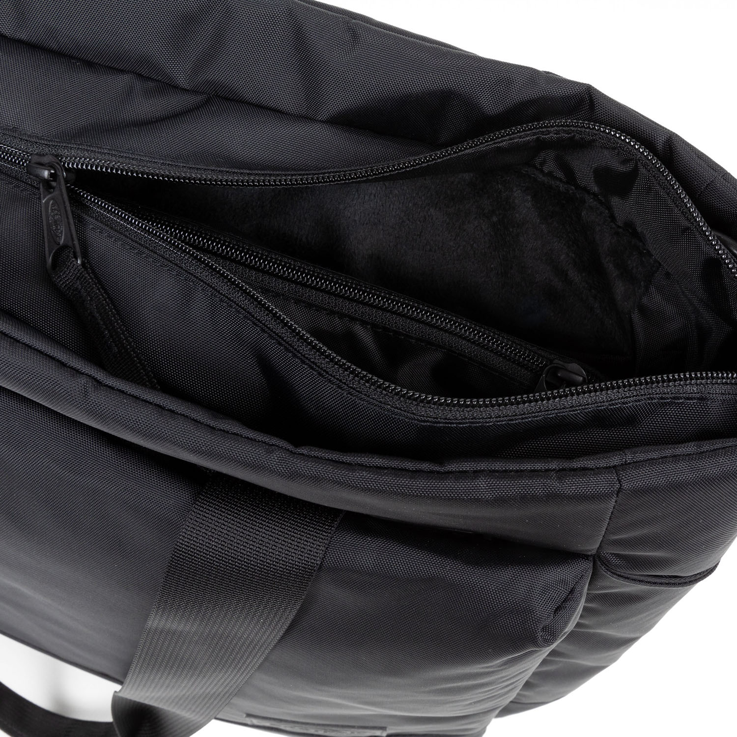 Eastpak CNNCT F SATCH Shoulderbag Black