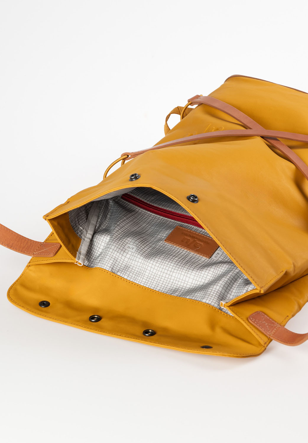 aunts & uncles Japan Yokohama Rolltop Rucksack mit 13" Notebookfach mustard aunts & uncles Japan Yokohama Rolltop Rucksack mit 13" Notebookfach mustard