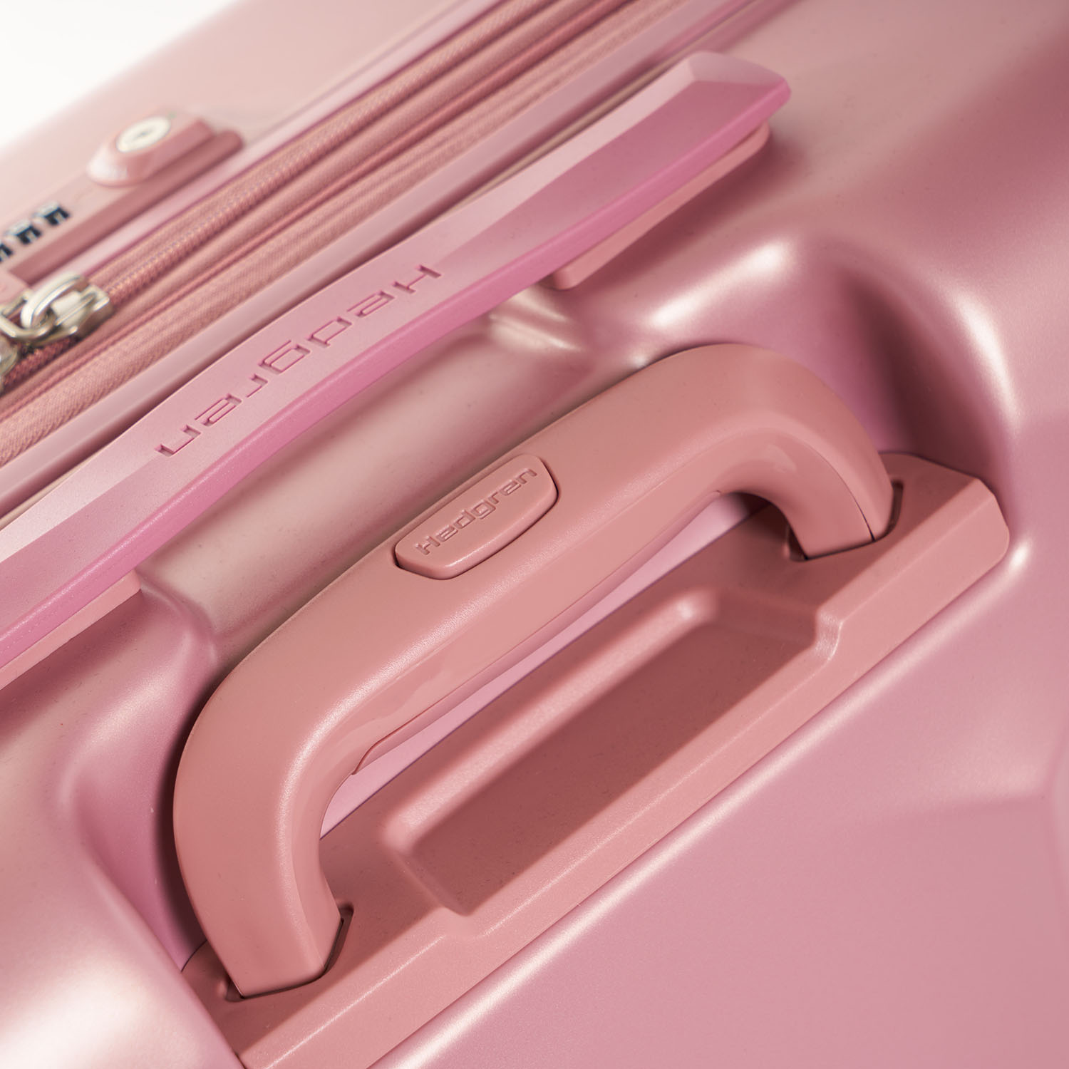 Hedgren Edge Carve M Expandable 4-Rollen-Trolley 67cm Blush Hedgren Edge Carve M Expandable 4-Rollen-Trolley 67cm Blush