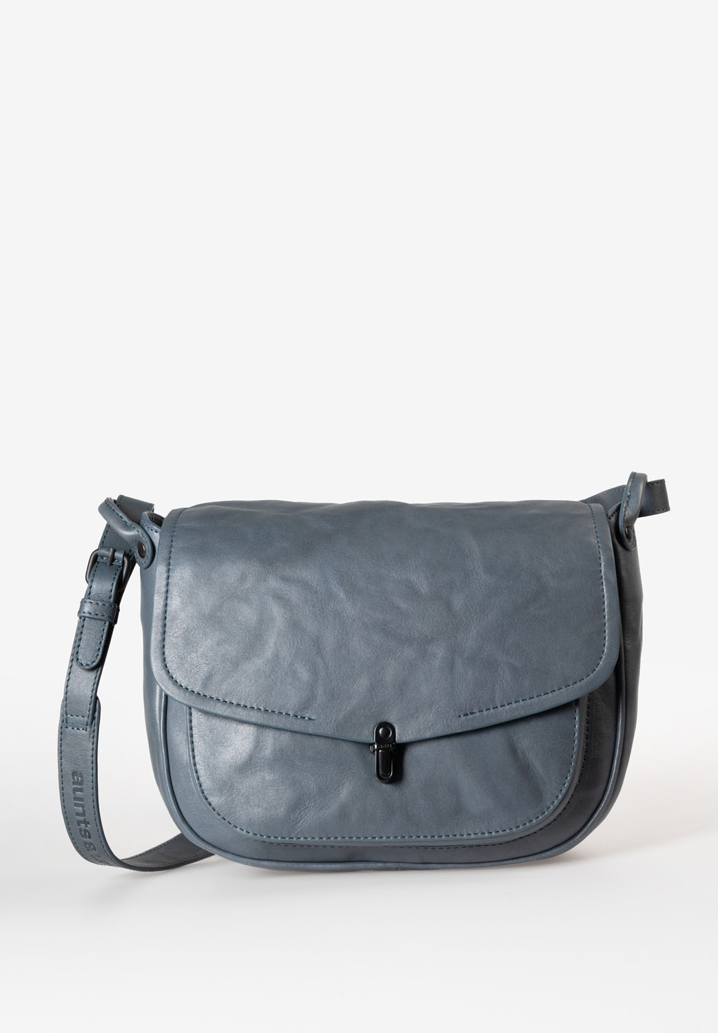 aunts & uncles Grandma's Luxury Club Mrs. Mole Cake Wind aunts & uncles Grandma's Luxury Club Mrs. Mole Cake Wind