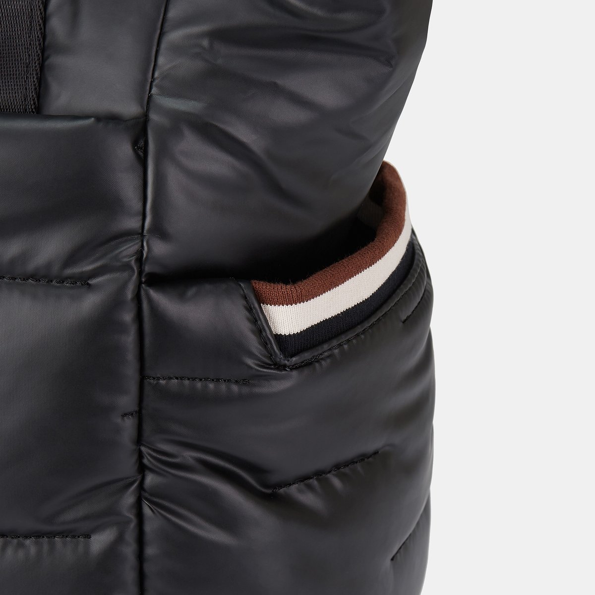 Hedgren Cocoon PUFFER Totebag Black-Würfel-Anhänger