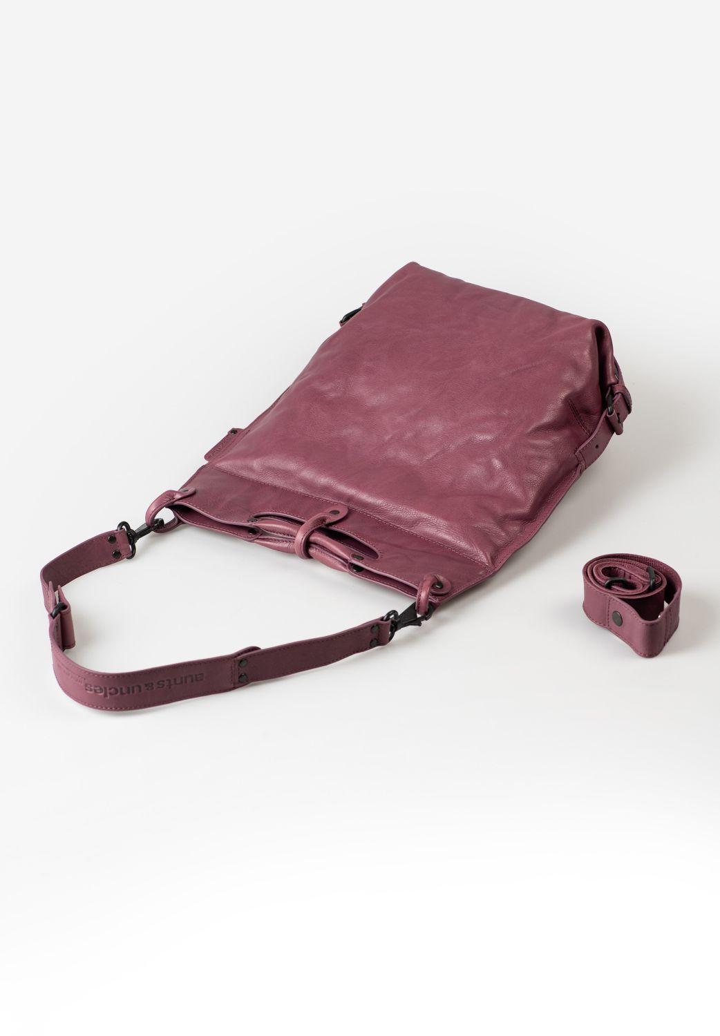 aunts & uncles Grandma's Luxury Club Mrs. Pancake Umhängetasche tulipwood