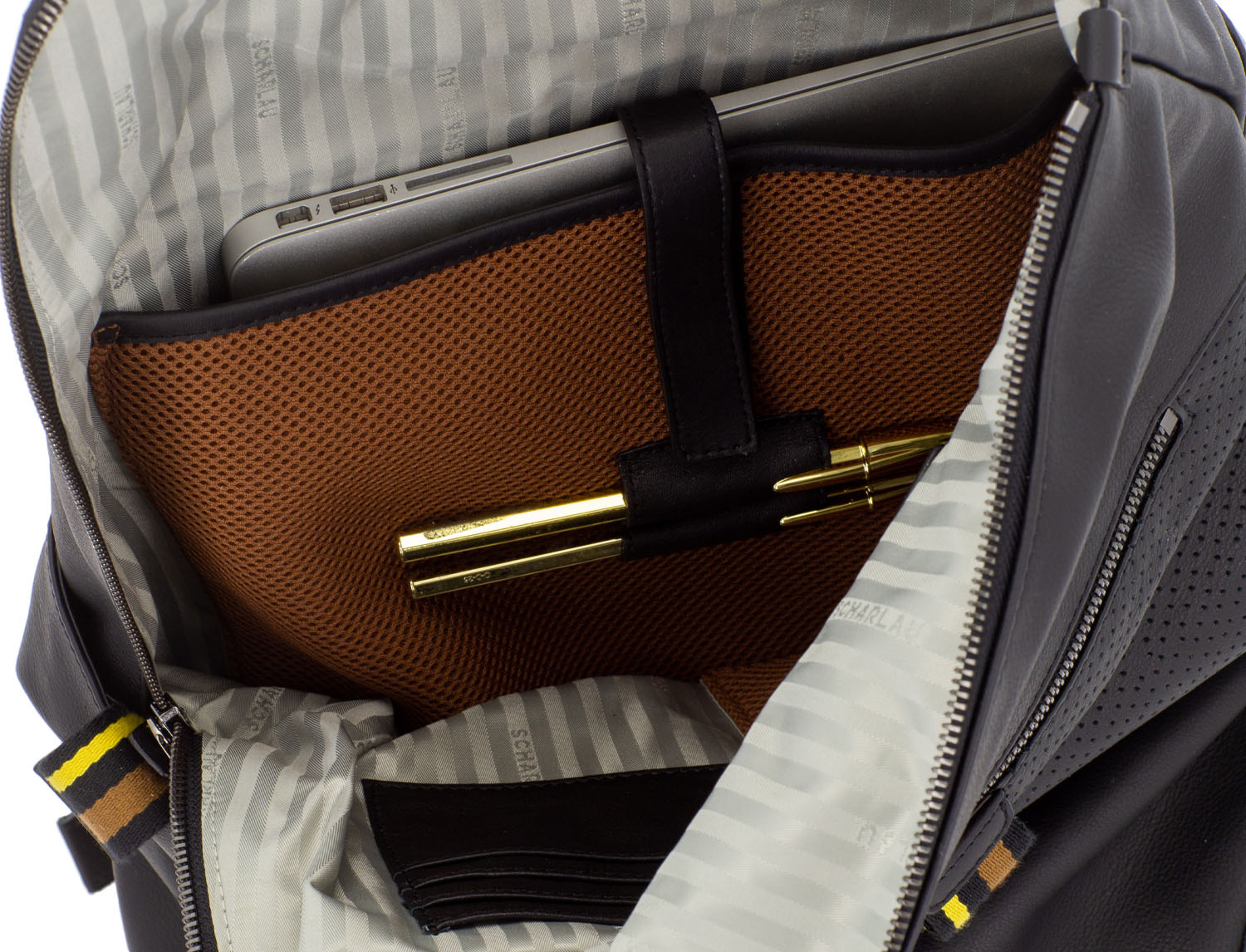 SCHARLAU Slackline SPELTERINI Leder Rucksack für 15,6" Laptopfach Black