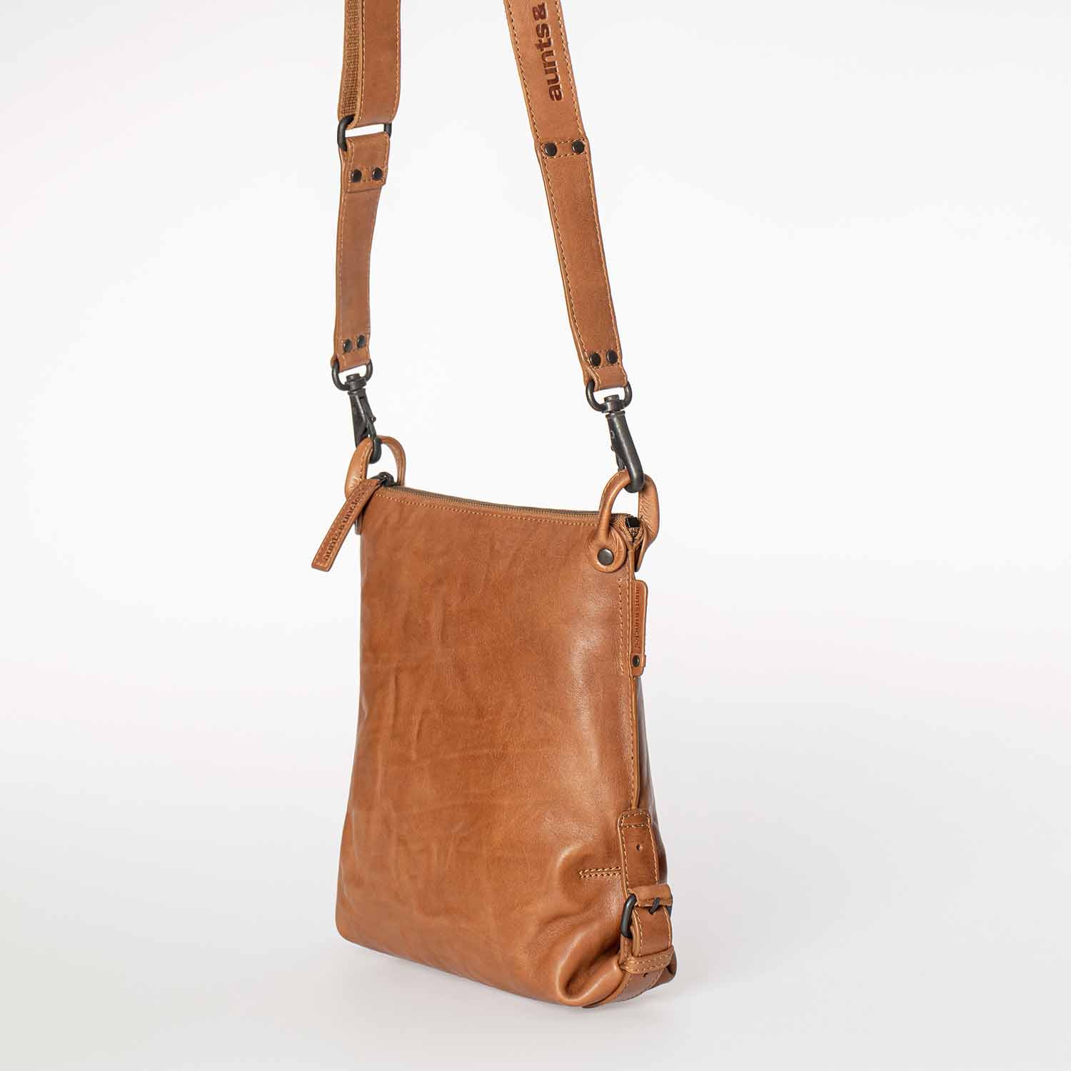 aunts & uncles Grandma's Luxury Club Mrs. Raisin Cookie Umhängetasche caramel aunts & uncles Grandma's Luxury Club Mrs. Raisin Cookie Umhängetasche caramel