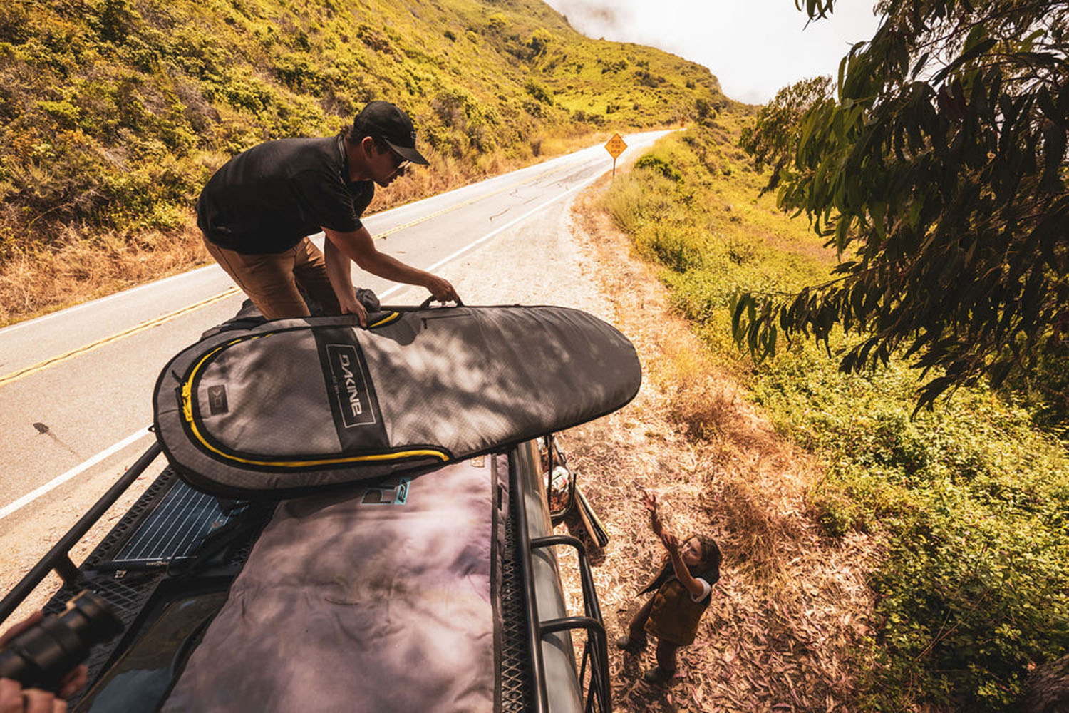 Dakine Mission Surfboard Bag - Noserider Carbon 7'6" Dakine Mission Surfboard Bag - Noserider Carbon 7'6"