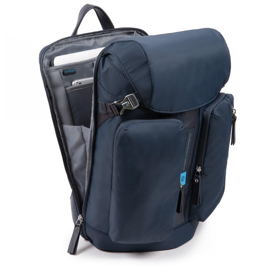 Piquadro PQ-Bios Laptoprucksack 15,6", Überschlag und zwei Fronttaschen hellgrau Piquadro PQ-Bios Laptoprucksack 15,6", Überschlag und zwei Fronttaschen hellgrau