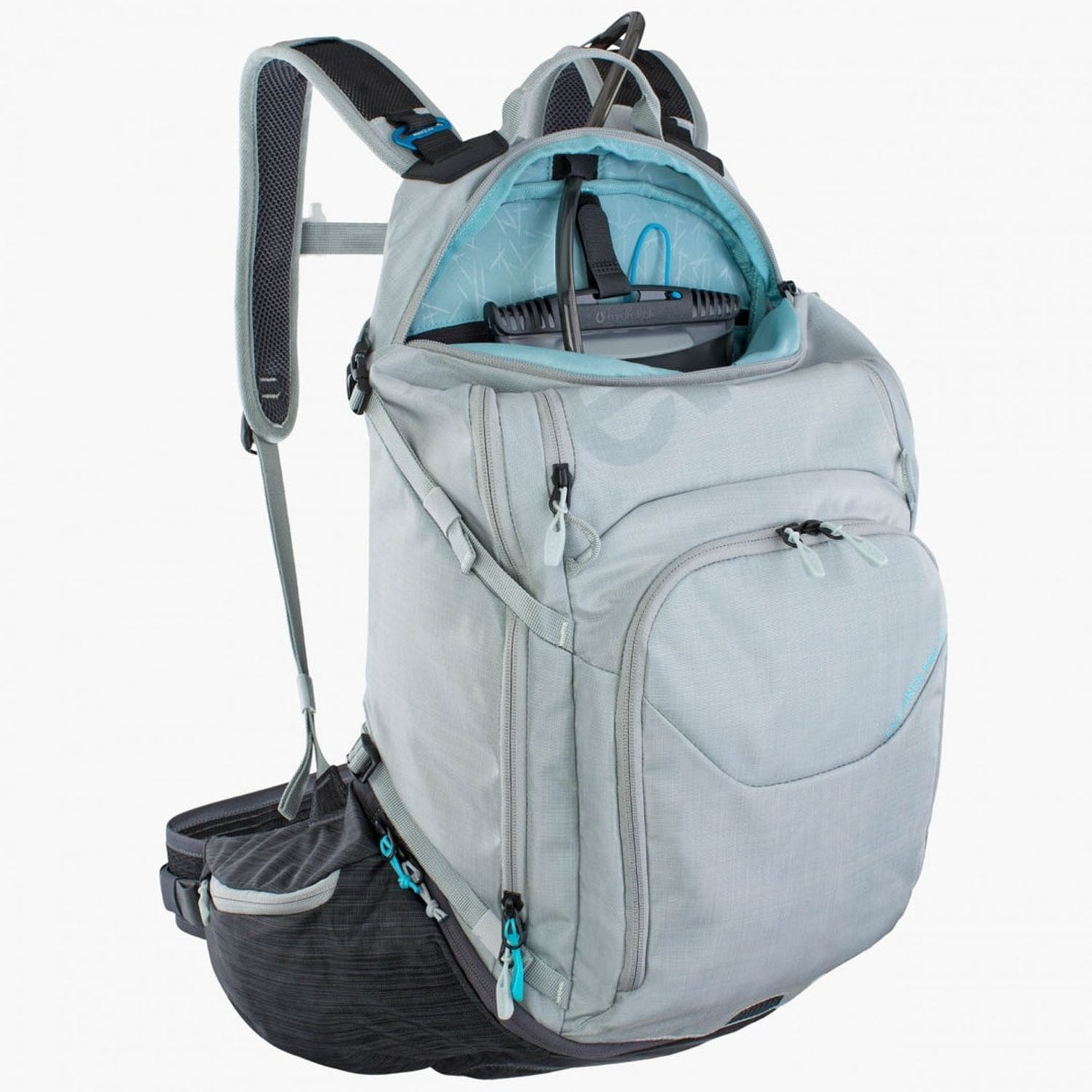 evoc Explorer PRO 30 Bike-Rucksack silver / carbon grey evoc Explorer PRO 30 Bike-Rucksack silver / carbon grey