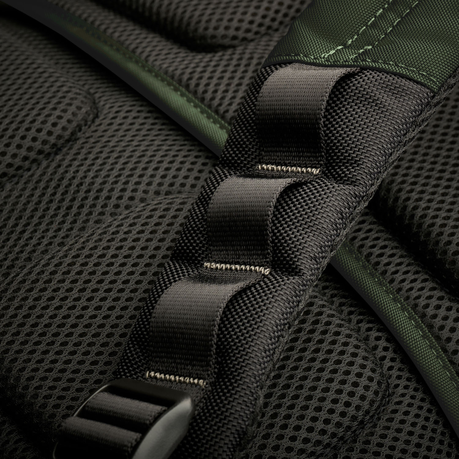 Briggs & Riley HTA Medium Cargo Multi-Pocket Backpack Forest Briggs & Riley HTA Medium Cargo Multi-Pocket Backpack Forest