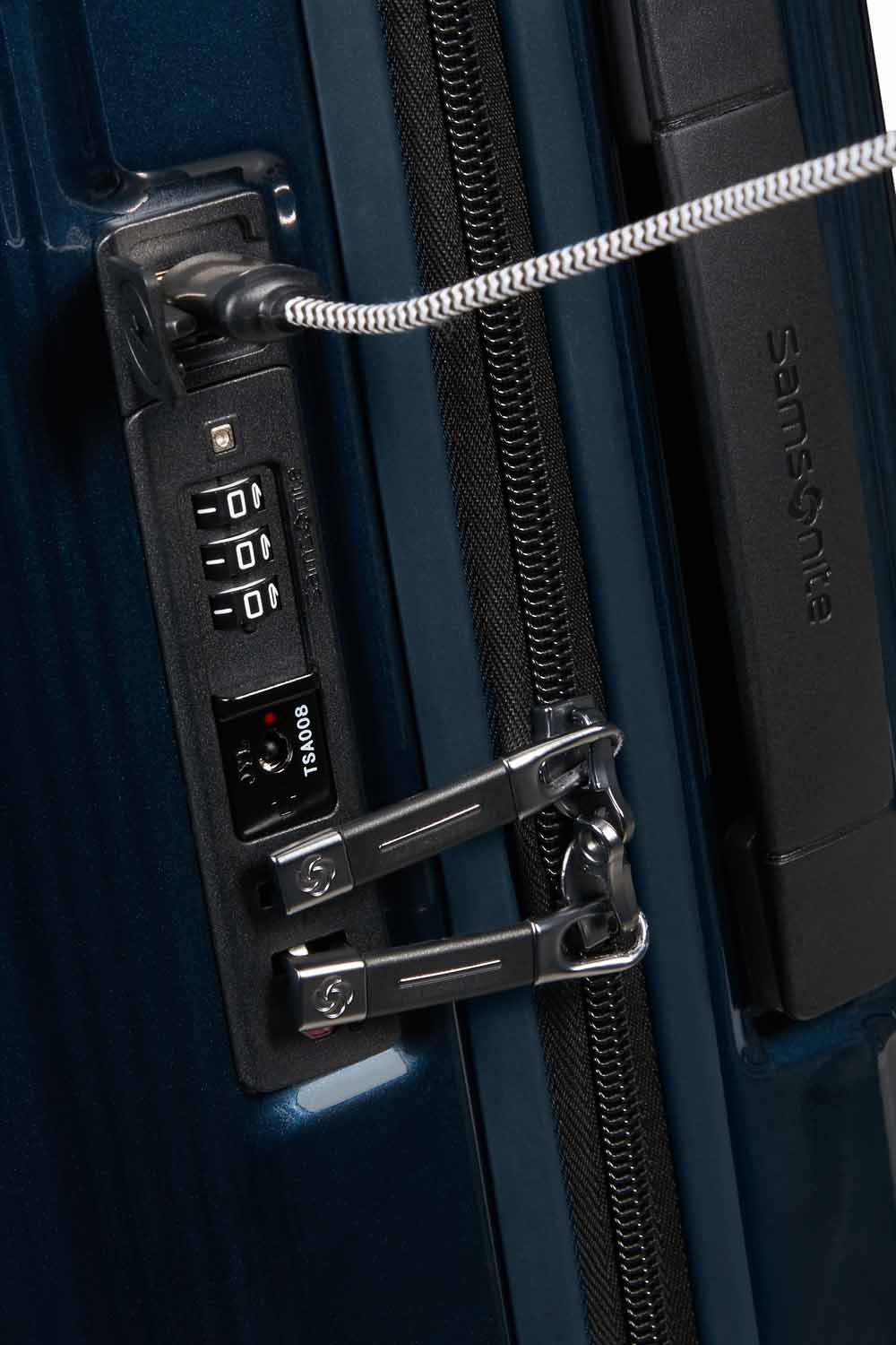 Samsonite Nuon Trolley mit 4 Rollen erweiterbar 55cm + GRATIS HOTELGUTSCHEIN Metallic Dark Blue Samsonite Nuon Trolley mit 4 Rollen erweiterbar 55cm + GRATIS HOTELGUTSCHEIN Metallic Dark Blue