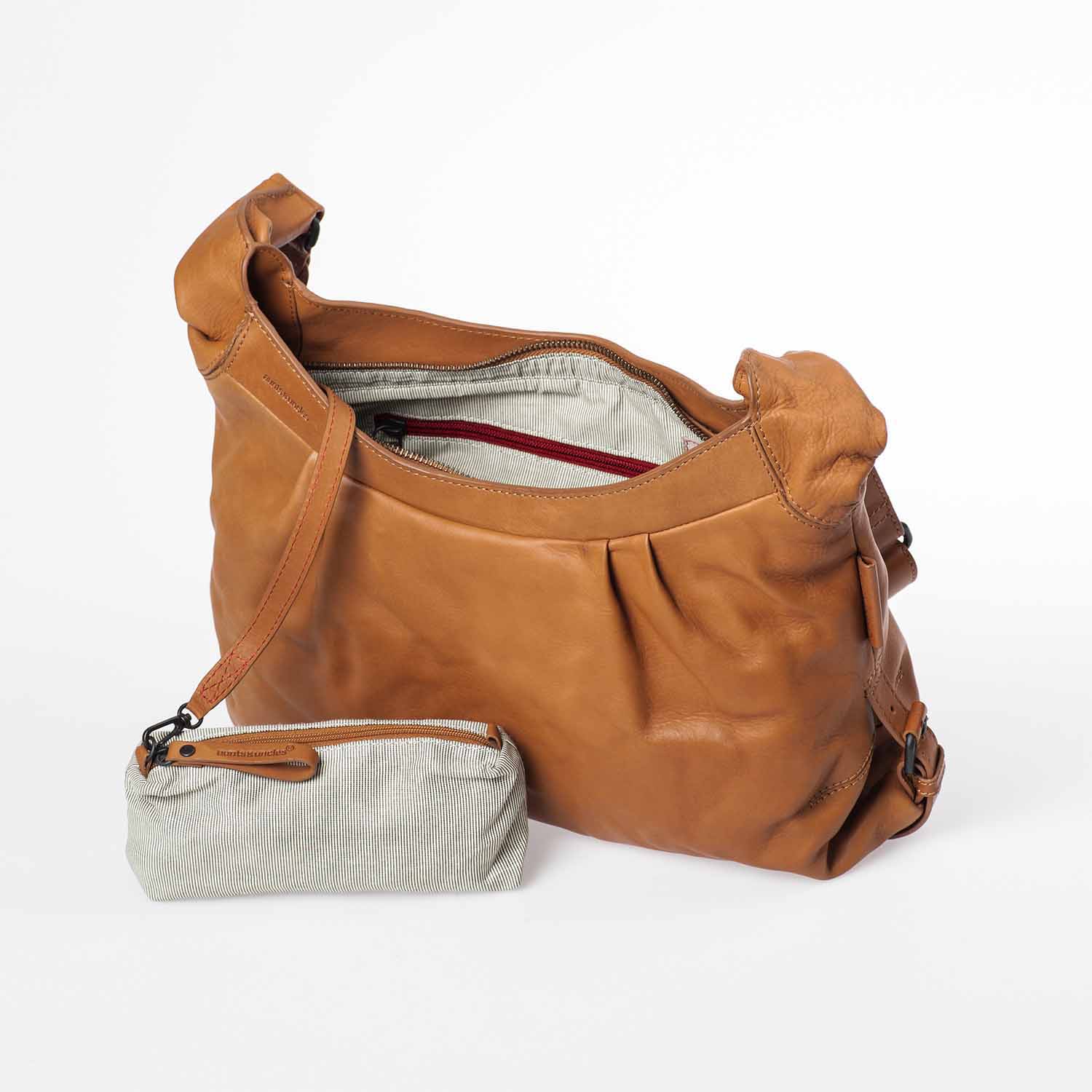 aunts & uncles Grandma's Luxury Club Mrs. Berry Roll Umhängetasche caramel