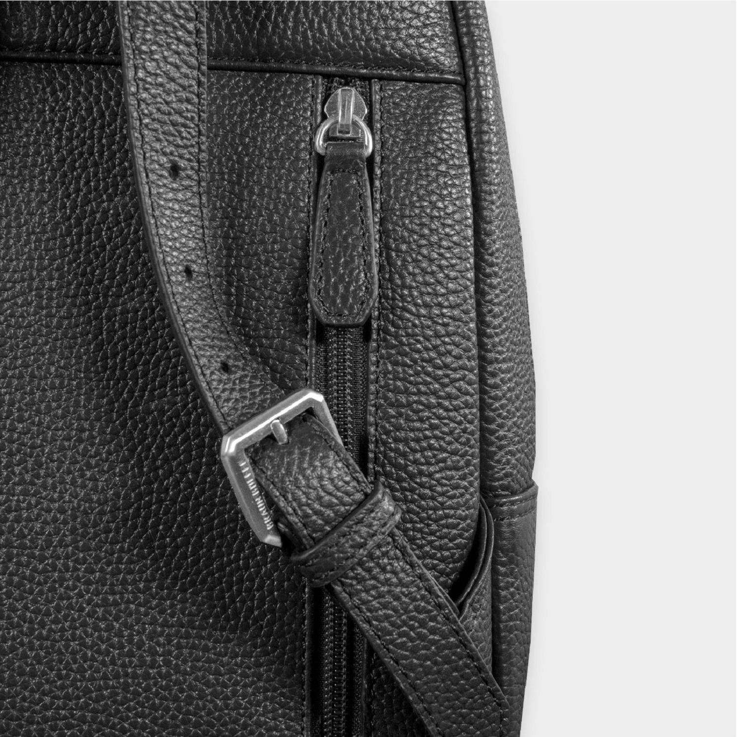 Braun Büffel Hanna Rucksack S 12081 schwarz