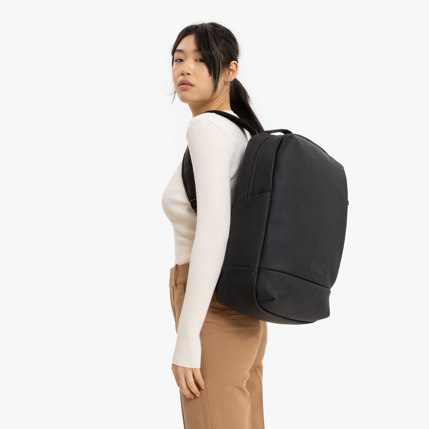 Eastpak Tecum F CNNCT F Matte Black Eastpak Tecum F CNNCT F Matte Black