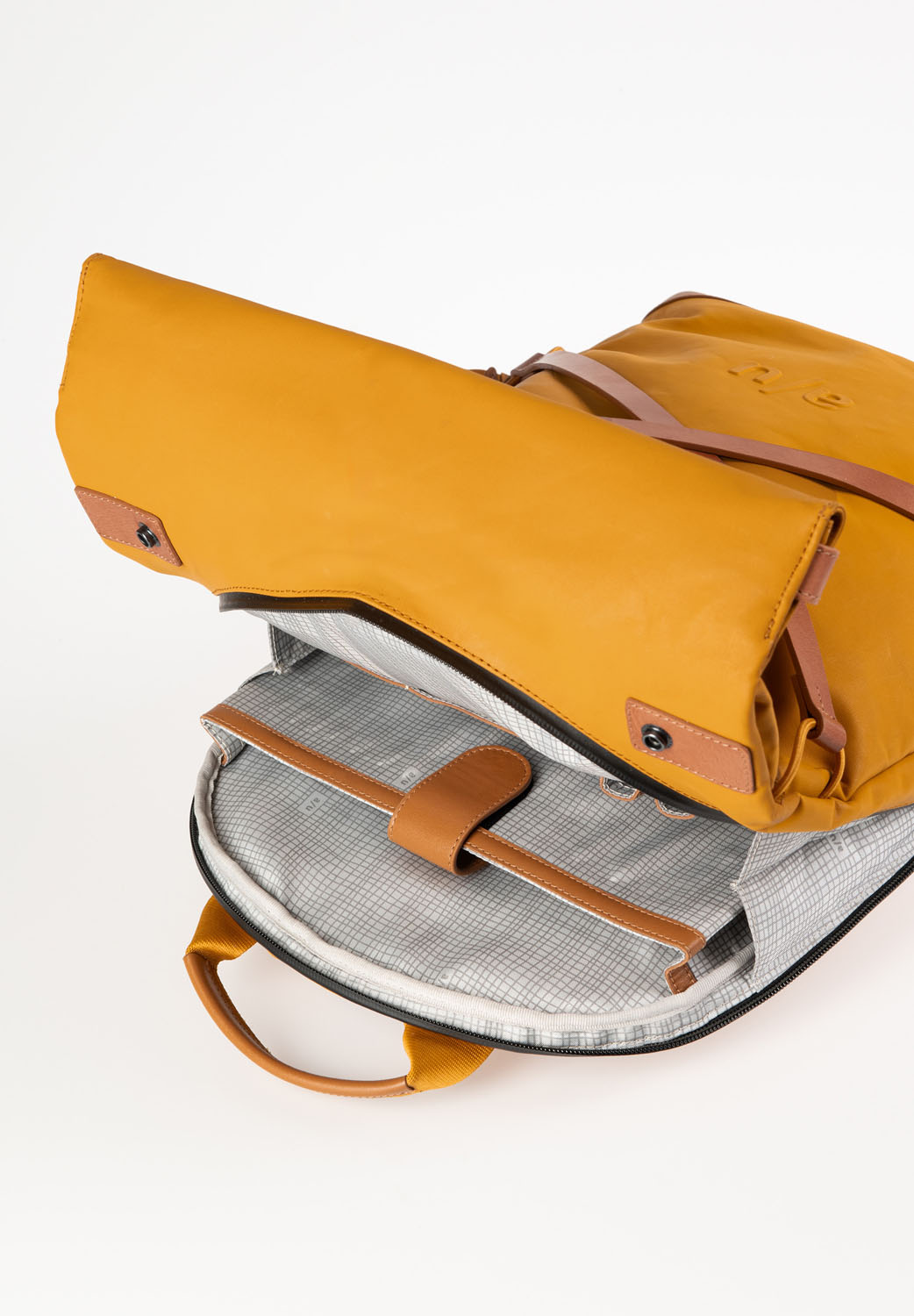 aunts & uncles Japan Osaka Rolltop Rucksack mit 15" Notebookfach mustard aunts & uncles Japan Osaka Rolltop Rucksack mit 15" Notebookfach mustard