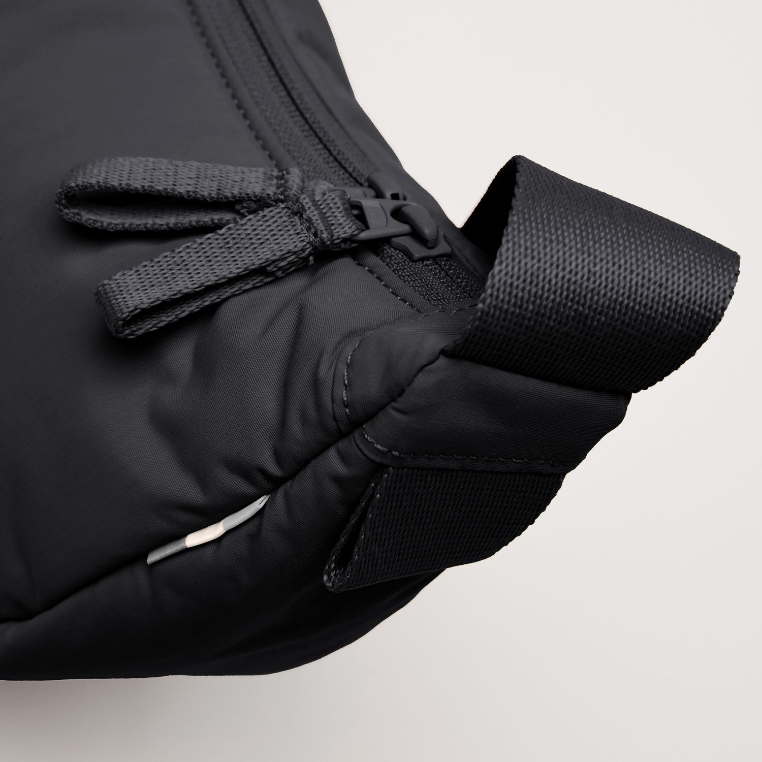 GOT BAG Cloud Moon Bag Small Monochrome black GOT BAG Cloud Moon Bag Small Monochrome black